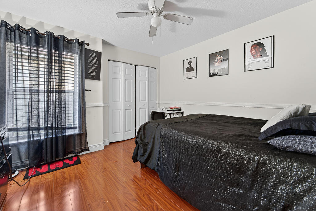 8063 Via Hacienda, Riviera Beach FL 33418