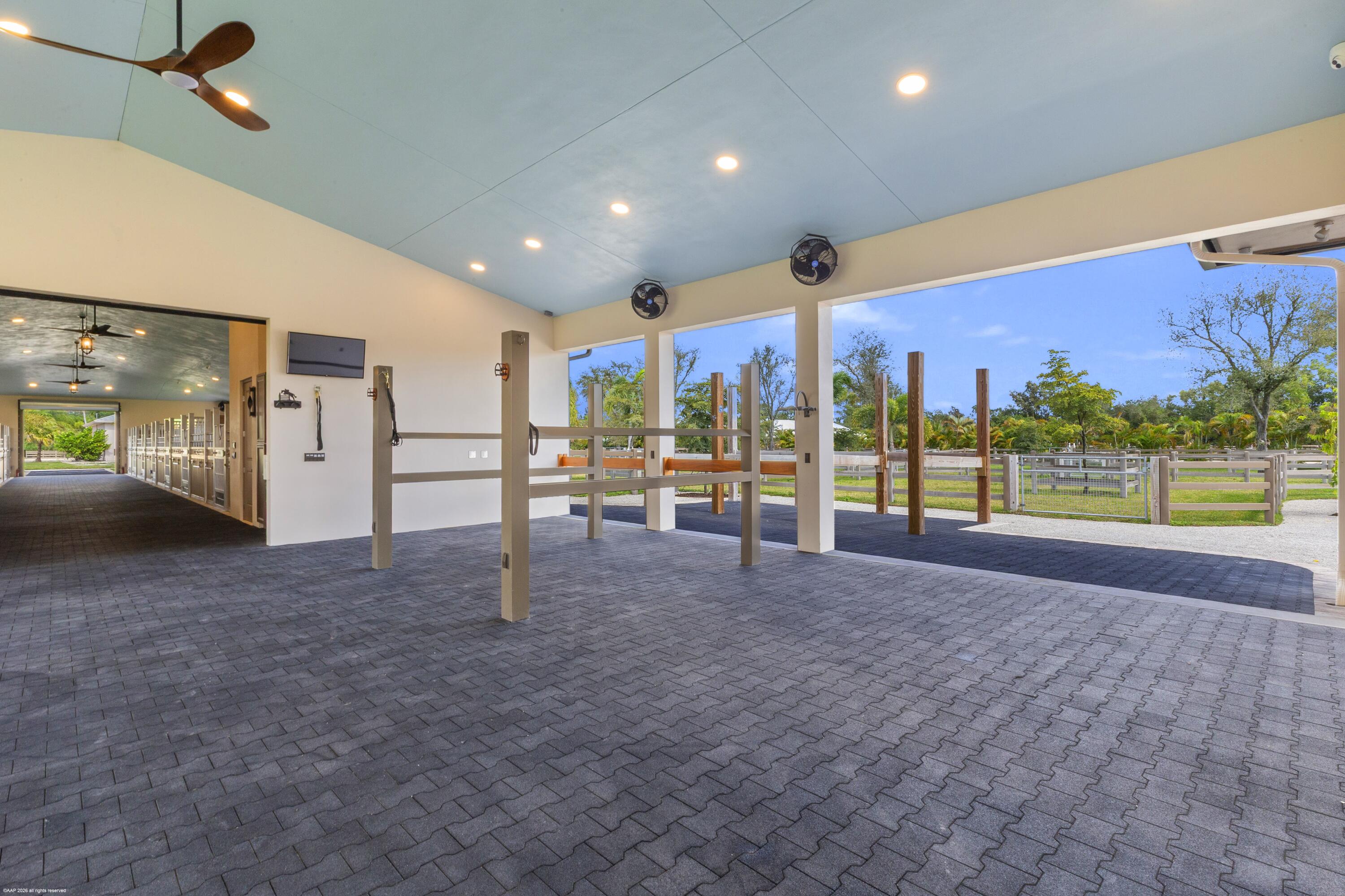 16219 Hollow Tree, Wellington FL 33470