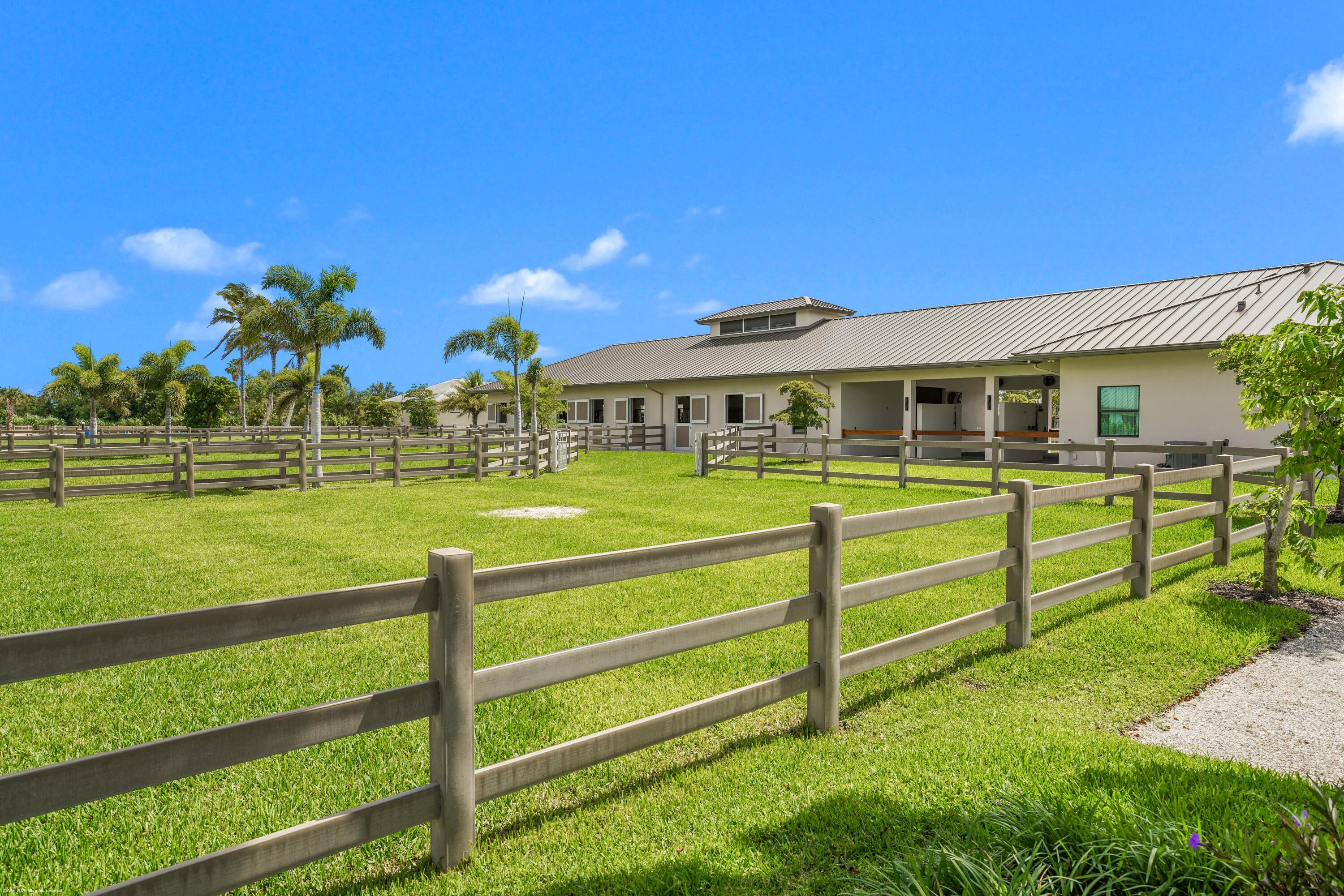 16219 Hollow Tree, Wellington FL 33470
