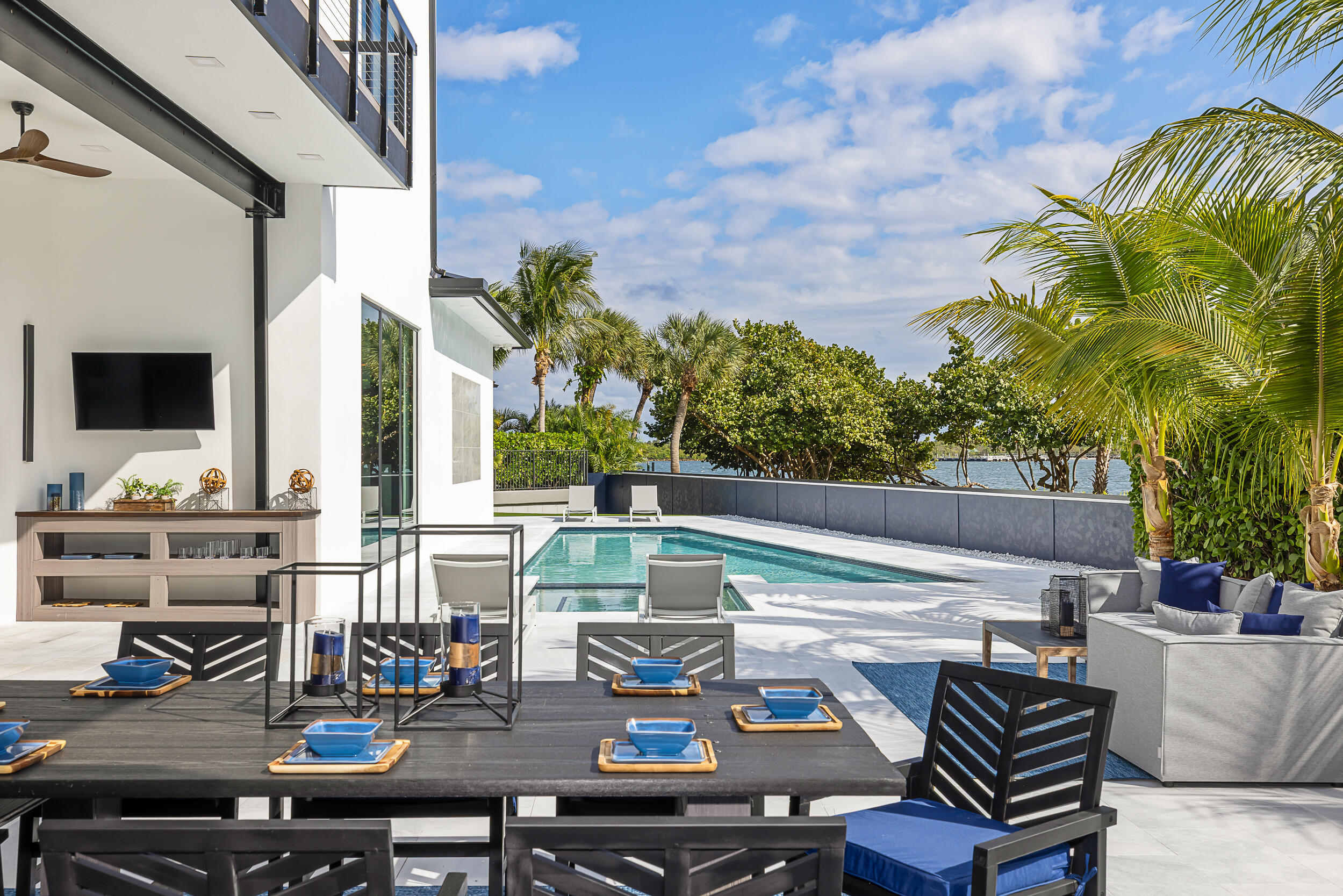 706 Lakeside, North Palm Beach FL 33408