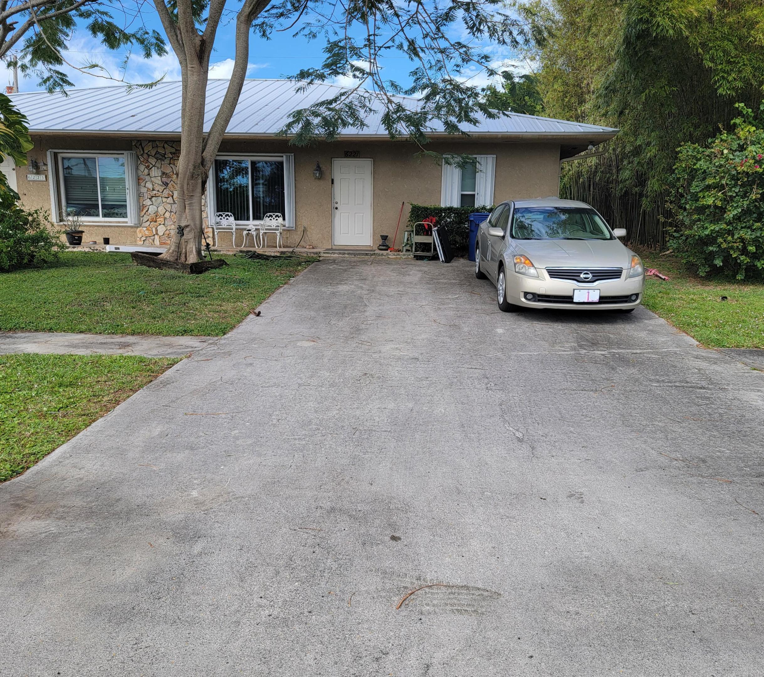 6221 Allen, Jupiter FL 33458