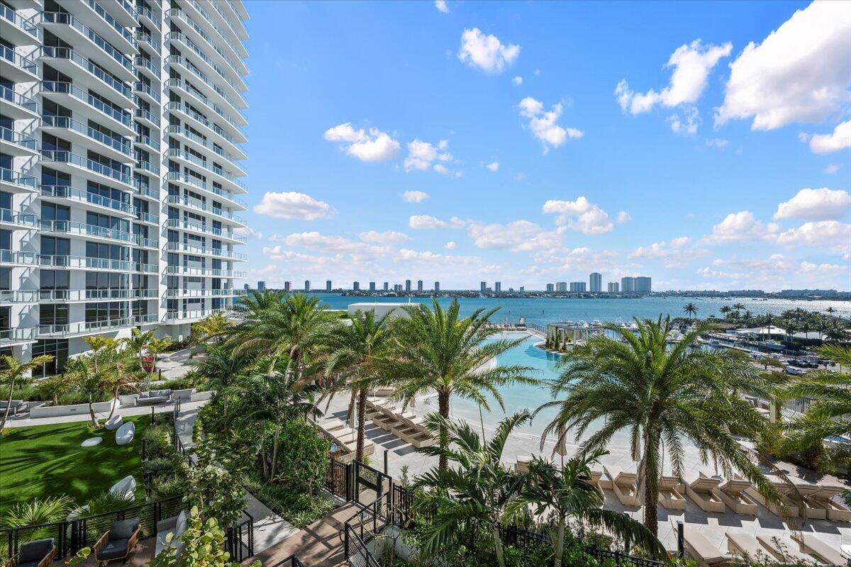 220 Lake Shore #804, Lake Park FL 33403