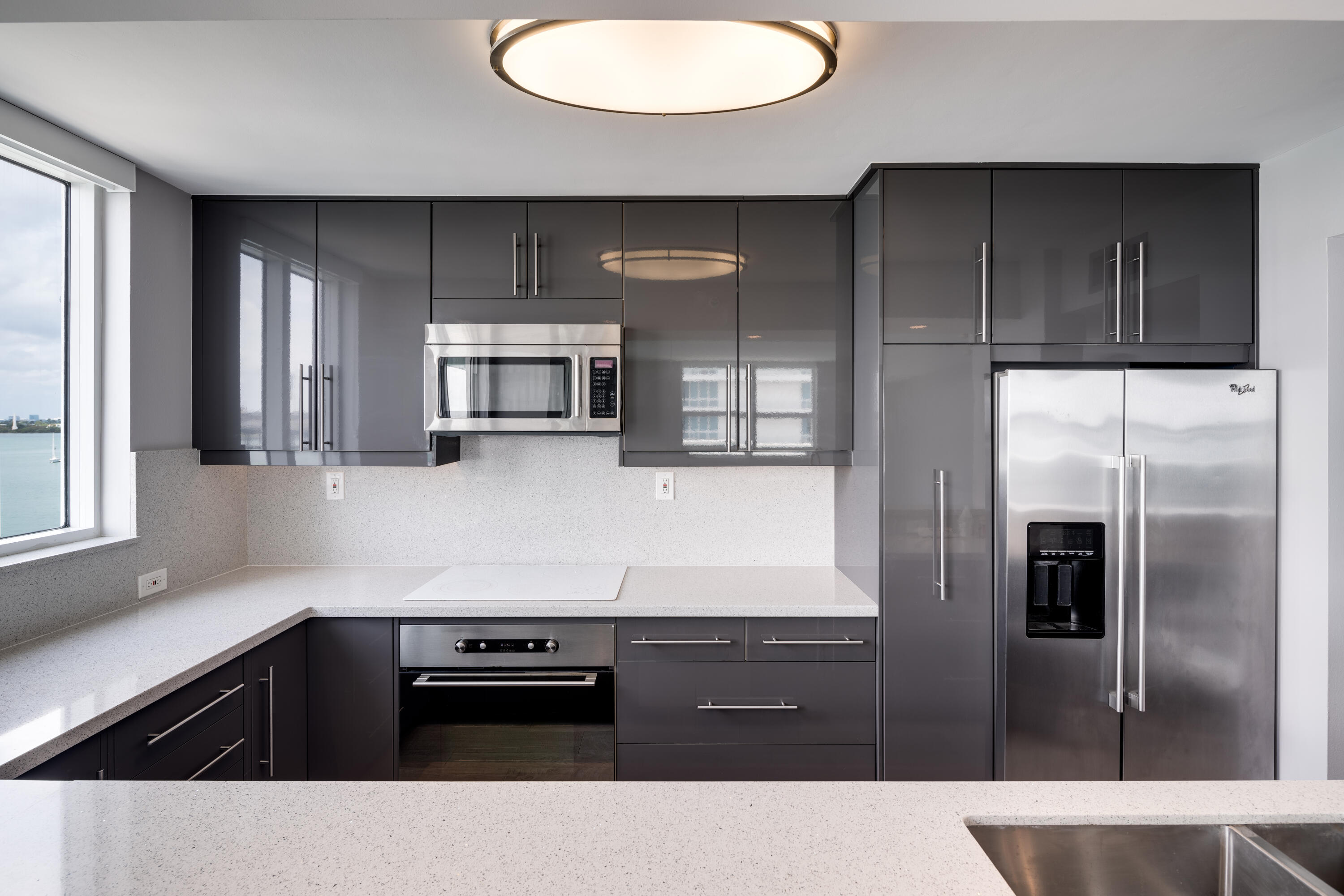 650 W West #701, Miami Beach FL 33139