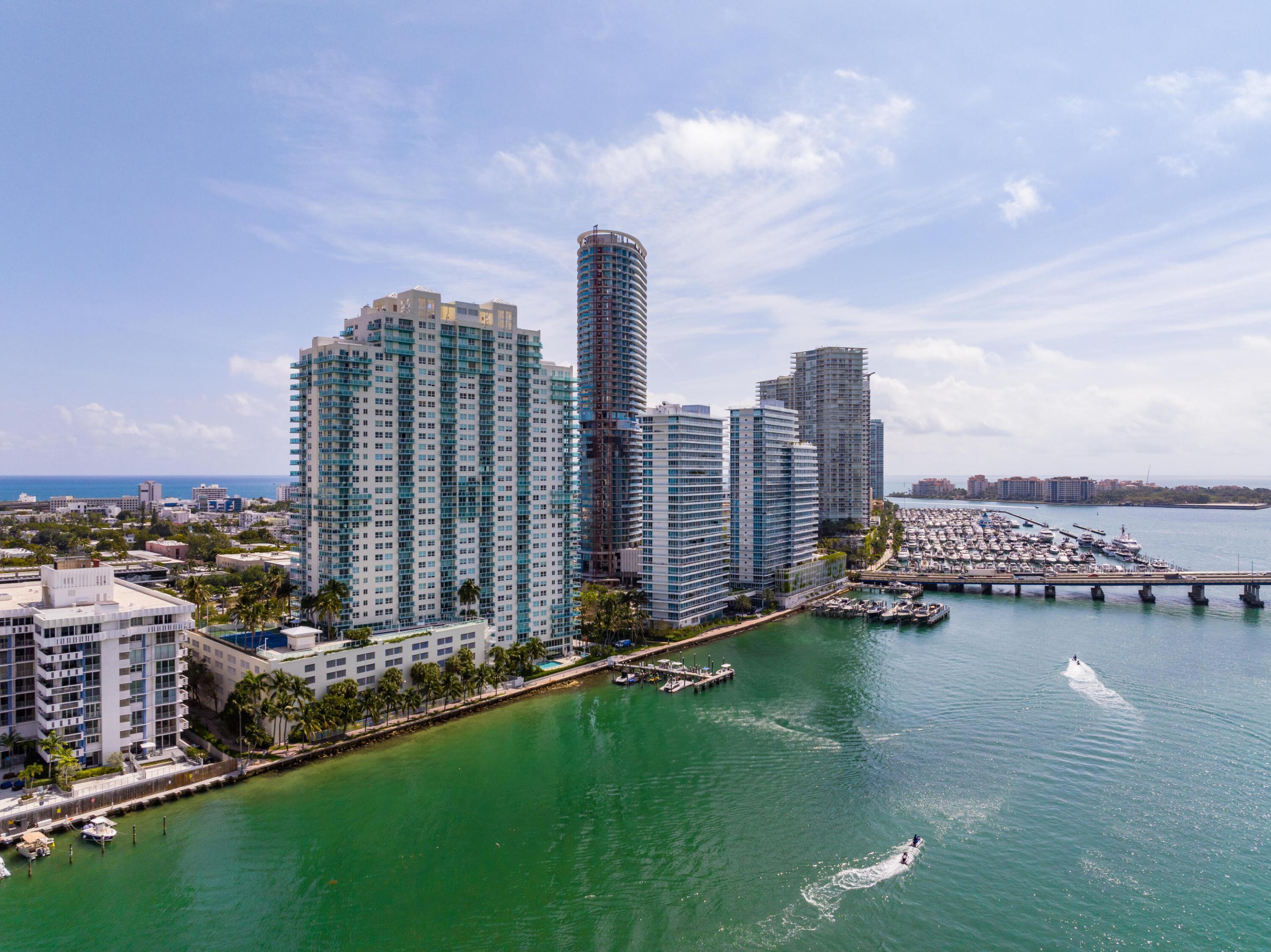650 W West #701, Miami Beach FL 33139