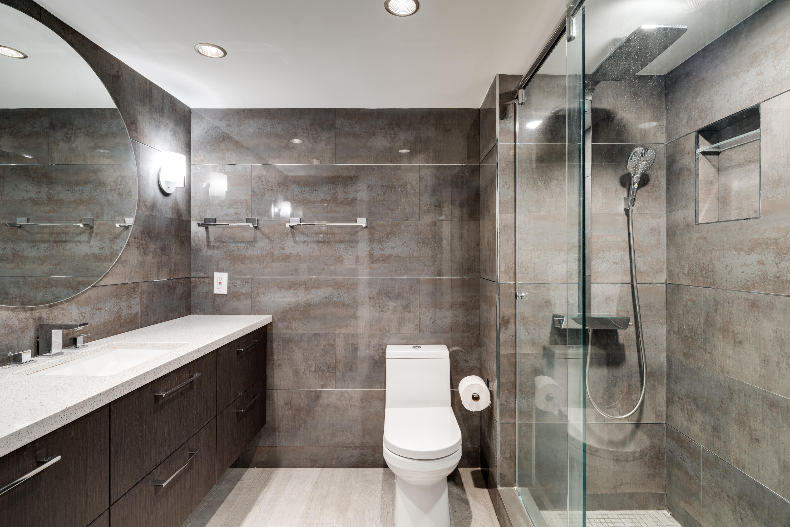 650 W West #701, Miami Beach FL 33139