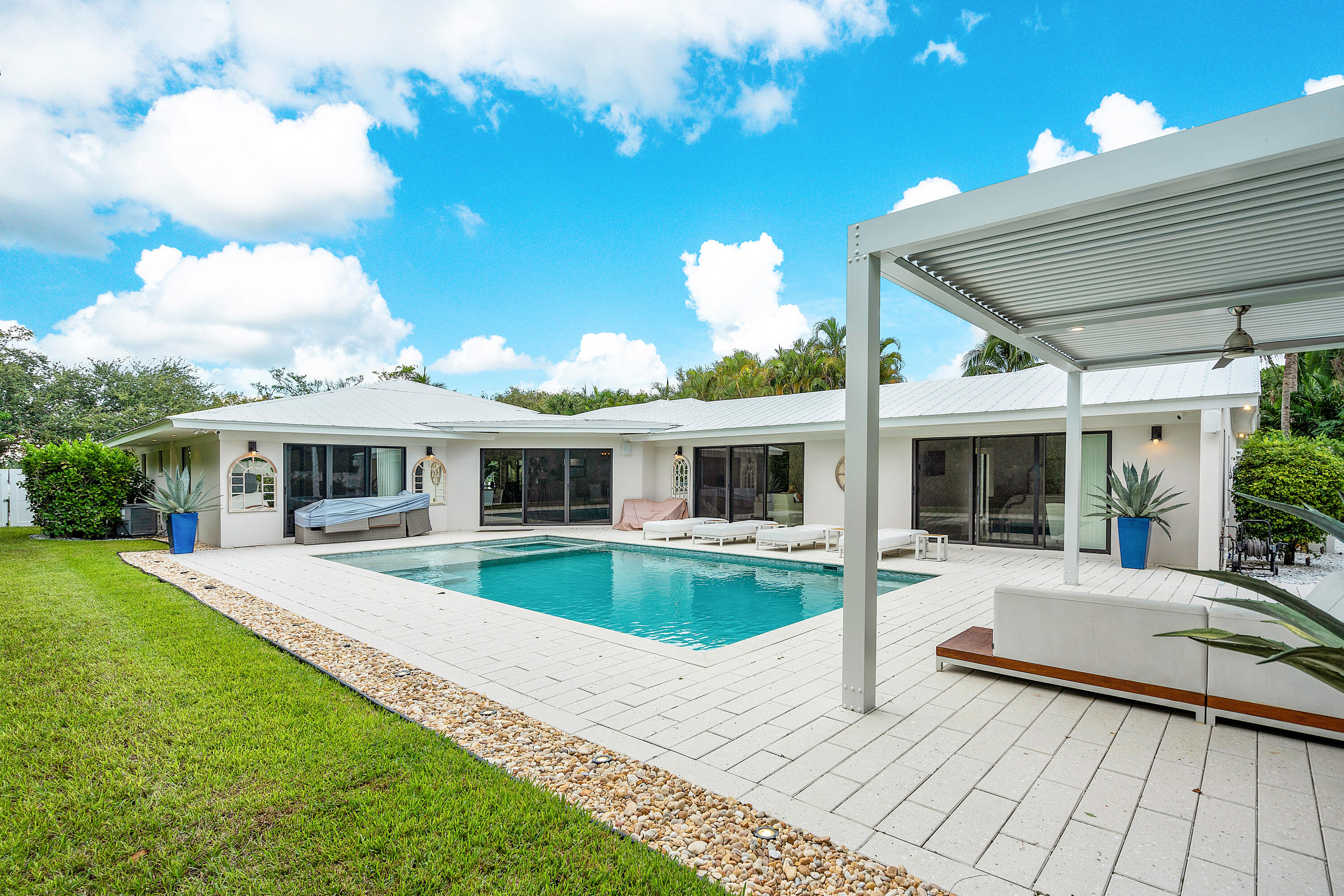 1117 Lake, Delray Beach FL 33444