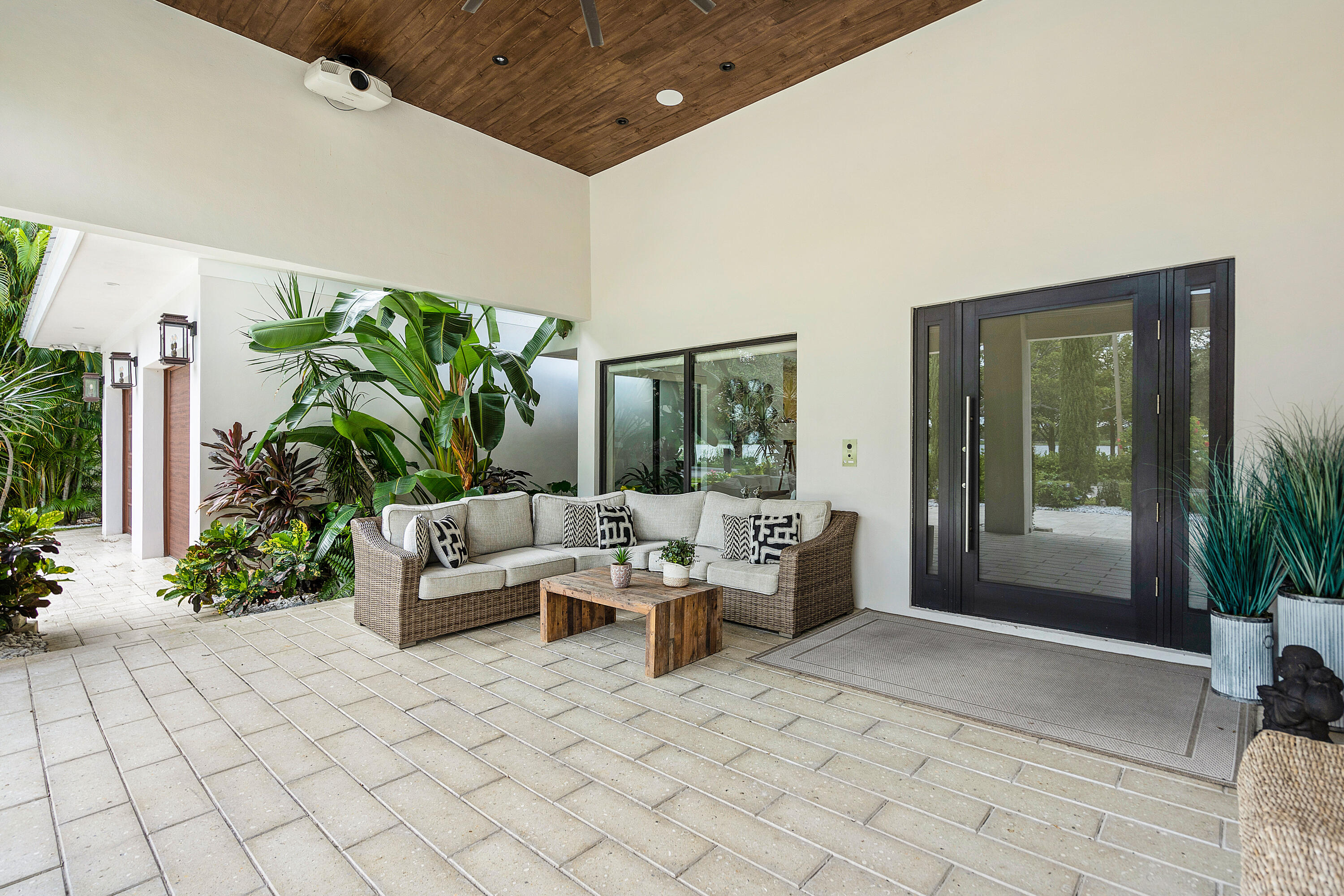 1117 Lake, Delray Beach FL 33444