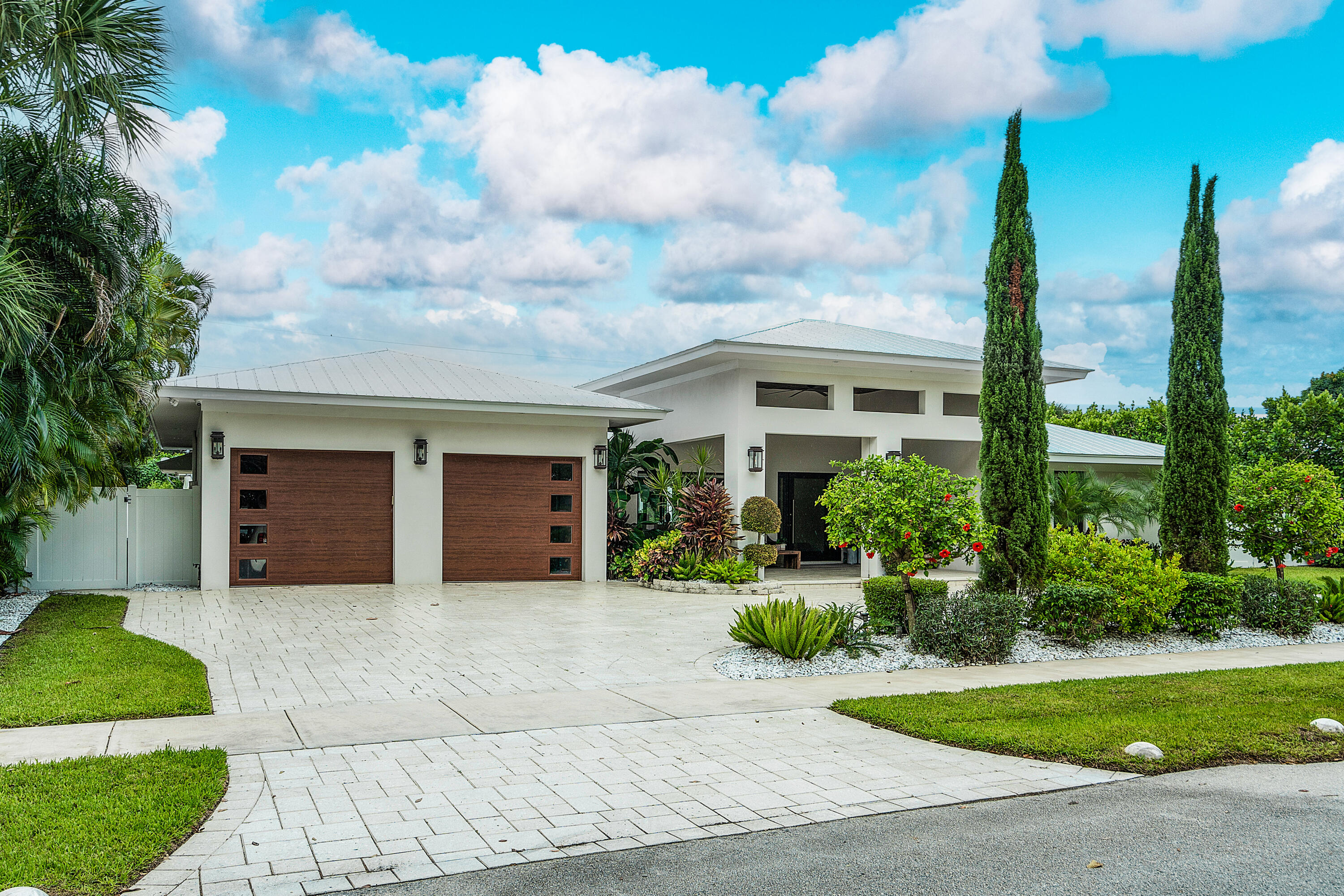 1117 Lake, Delray Beach FL 33444