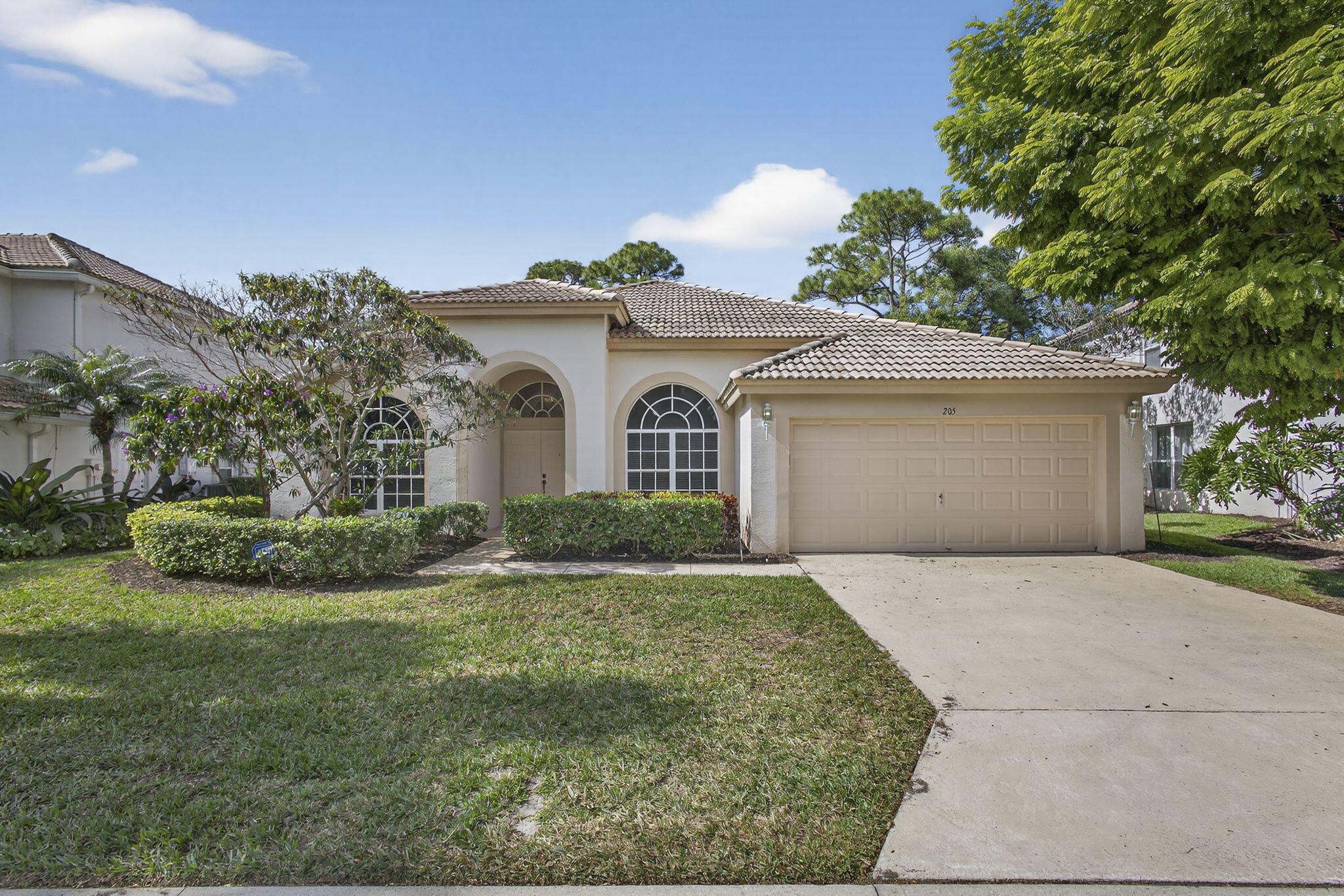 205 Bent Tree, Palm Beach Gardens FL 33418