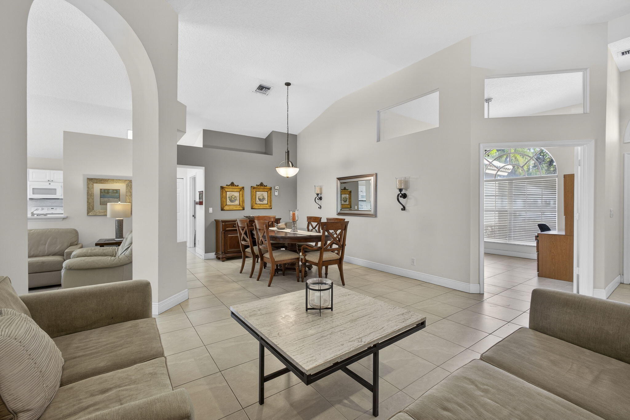 205 Bent Tree, Palm Beach Gardens FL 33418