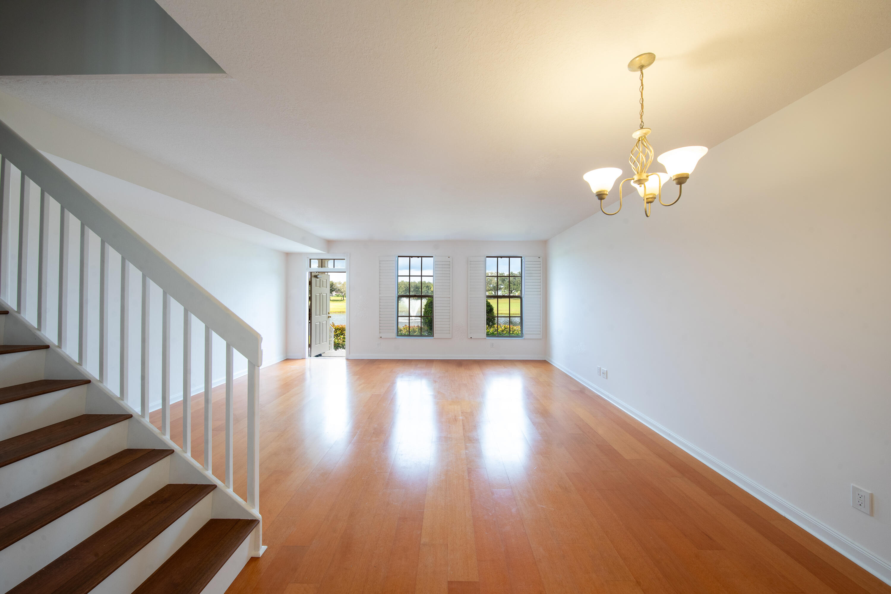 150 Wentworth, Jupiter FL 33458
