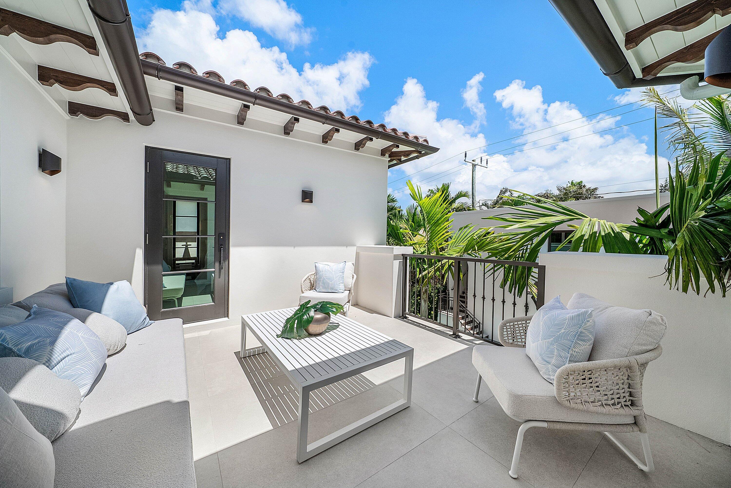 230 Pershing, West Palm Beach FL 33401