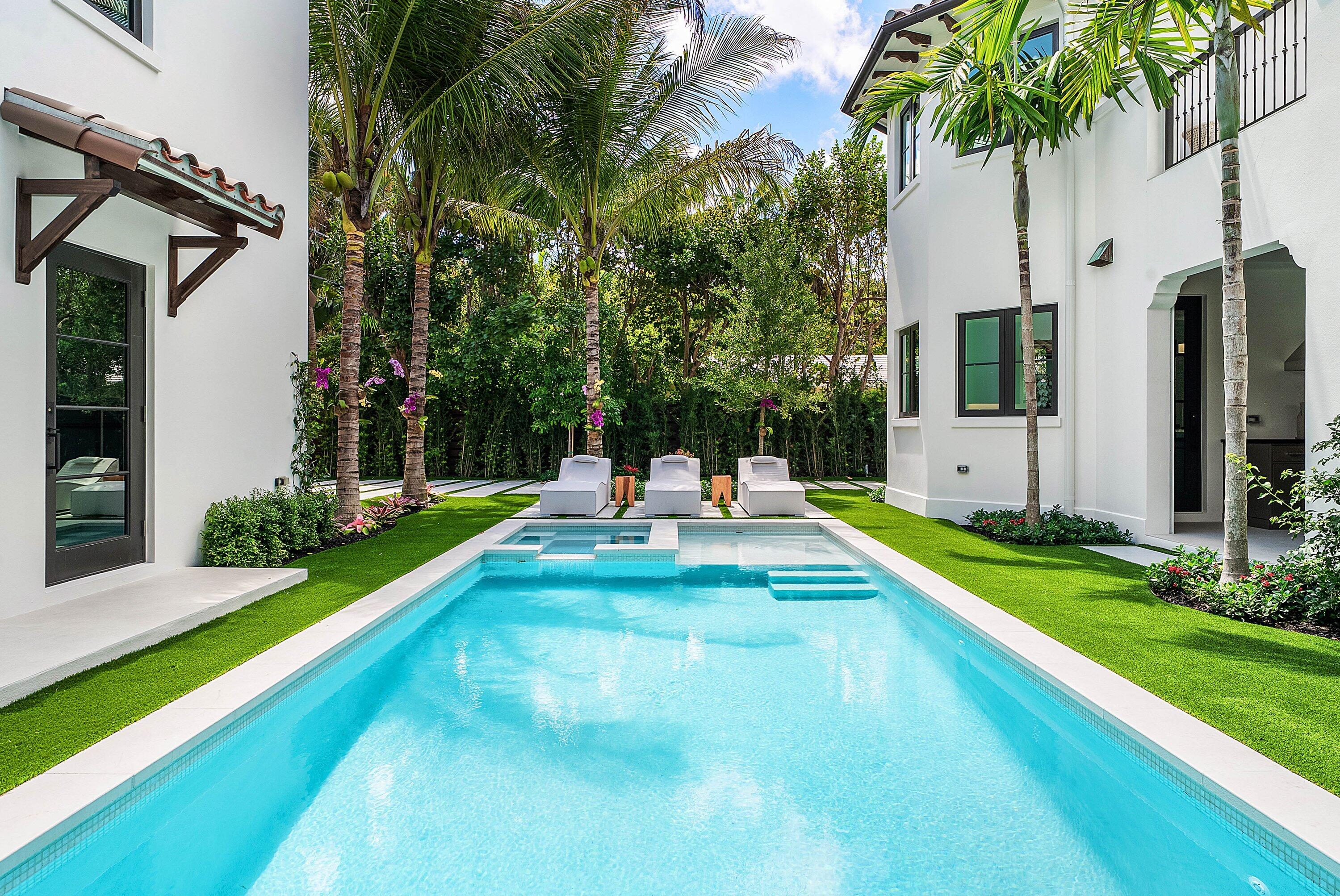 230 Pershing, West Palm Beach FL 33401