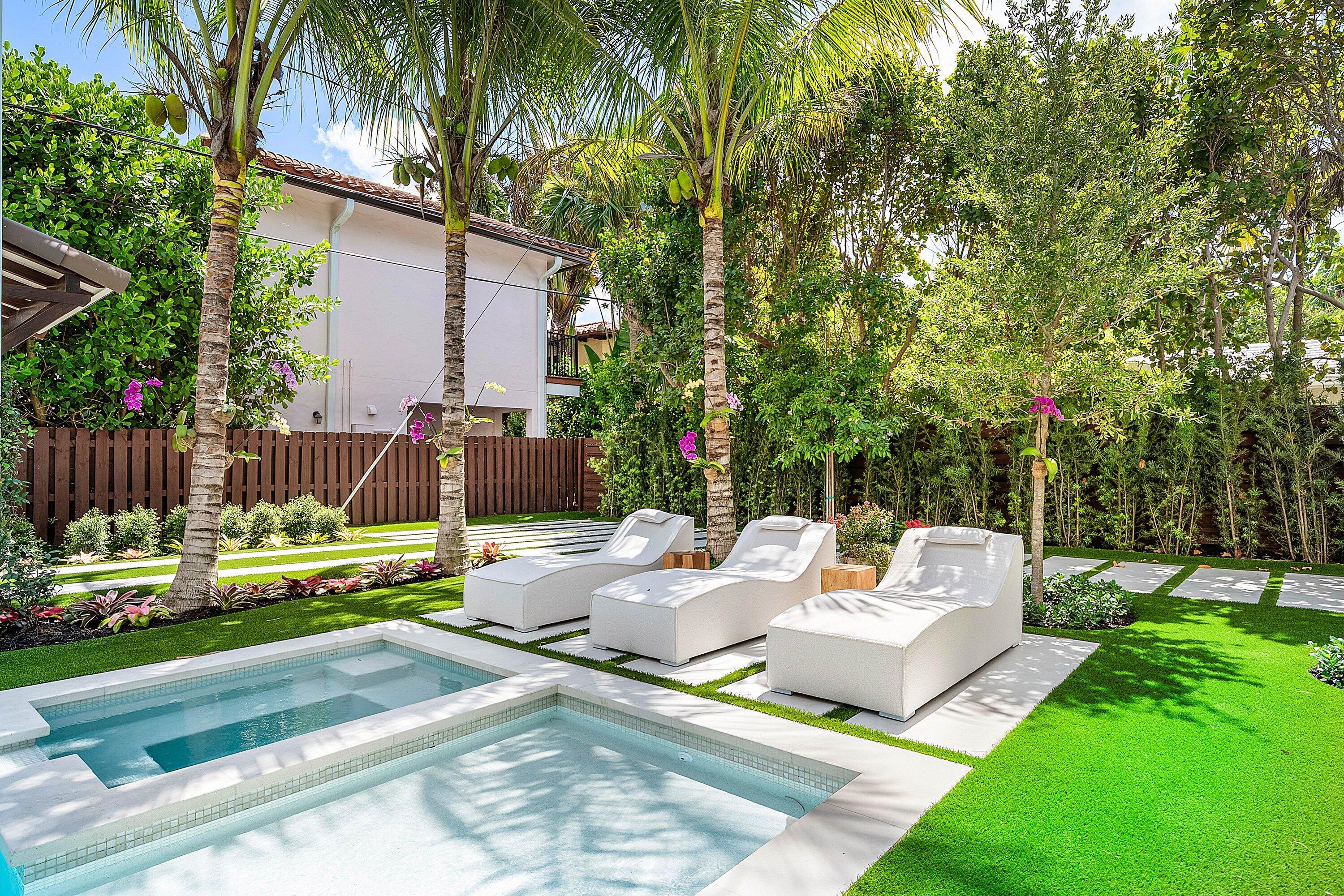 230 Pershing, West Palm Beach FL 33401