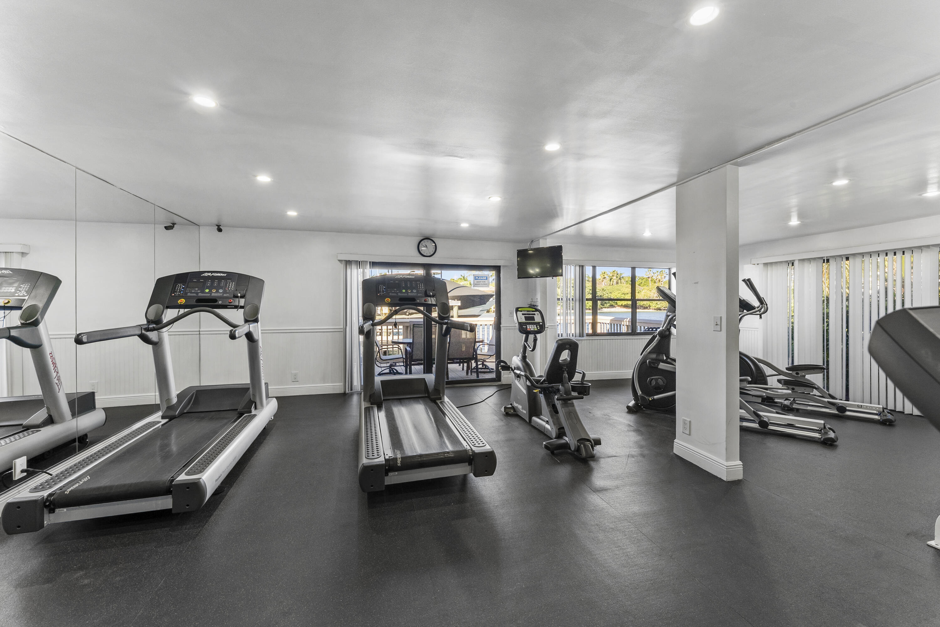 1167 Hillsboro Mile #709, Hillsboro Beach FL 33062