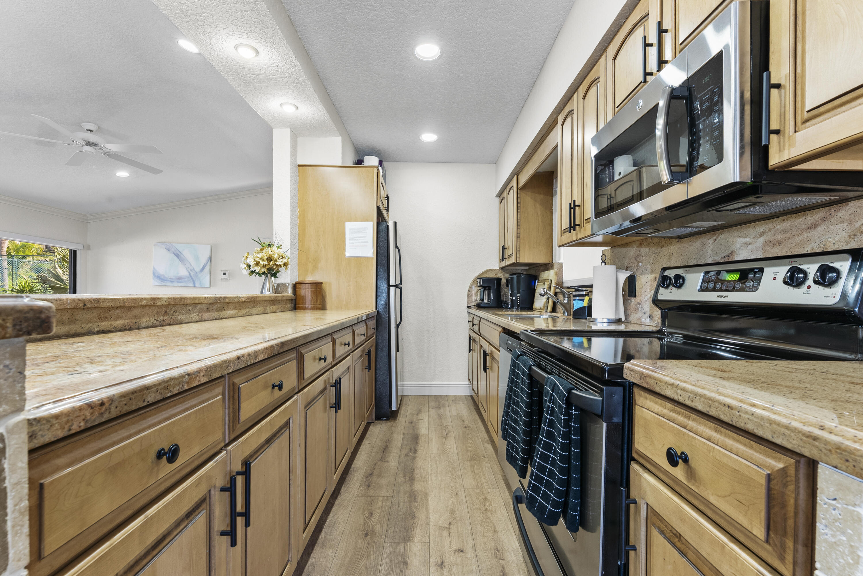 1167 Hillsboro Mile #709, Hillsboro Beach FL 33062