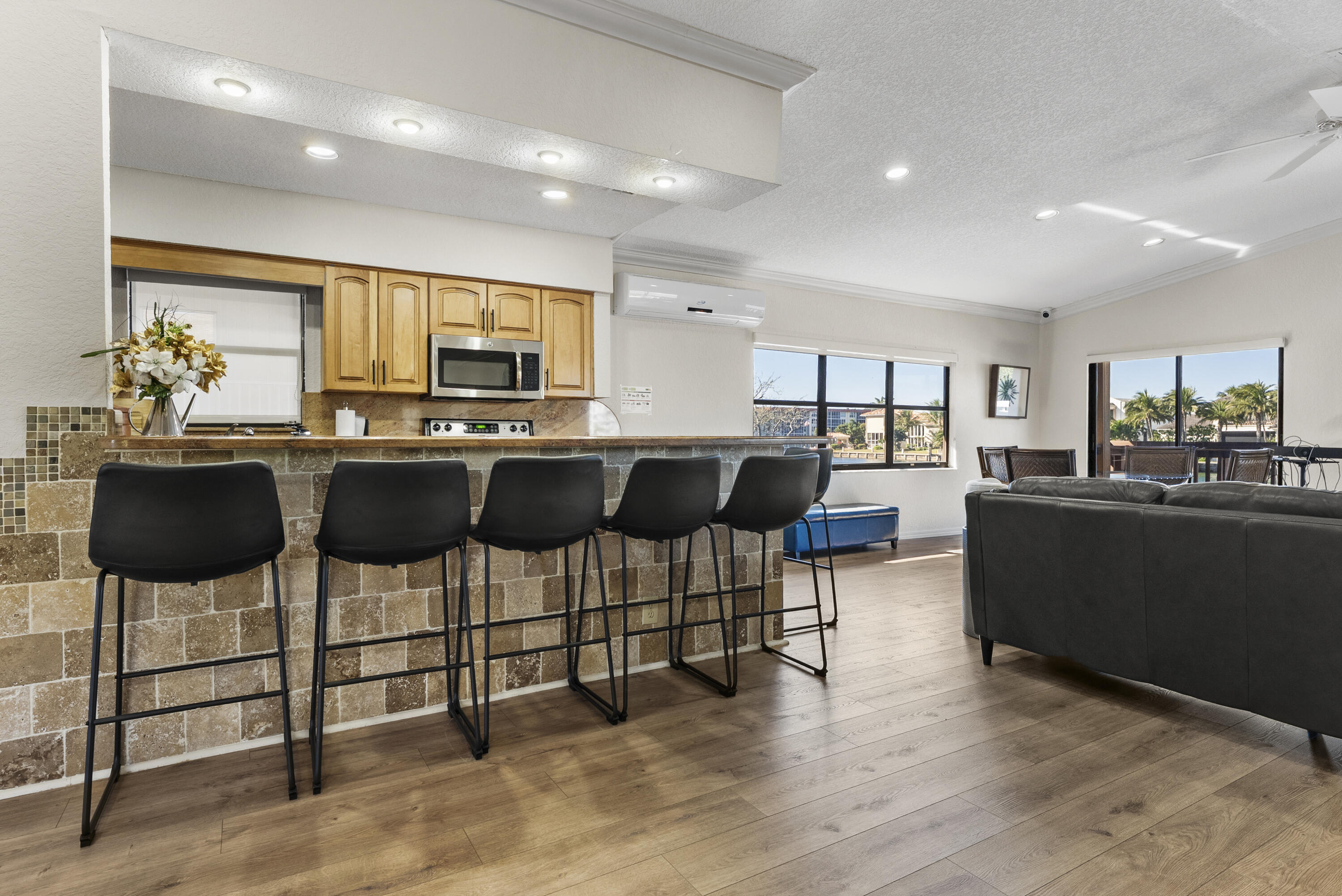 1167 Hillsboro Mile #709, Hillsboro Beach FL 33062