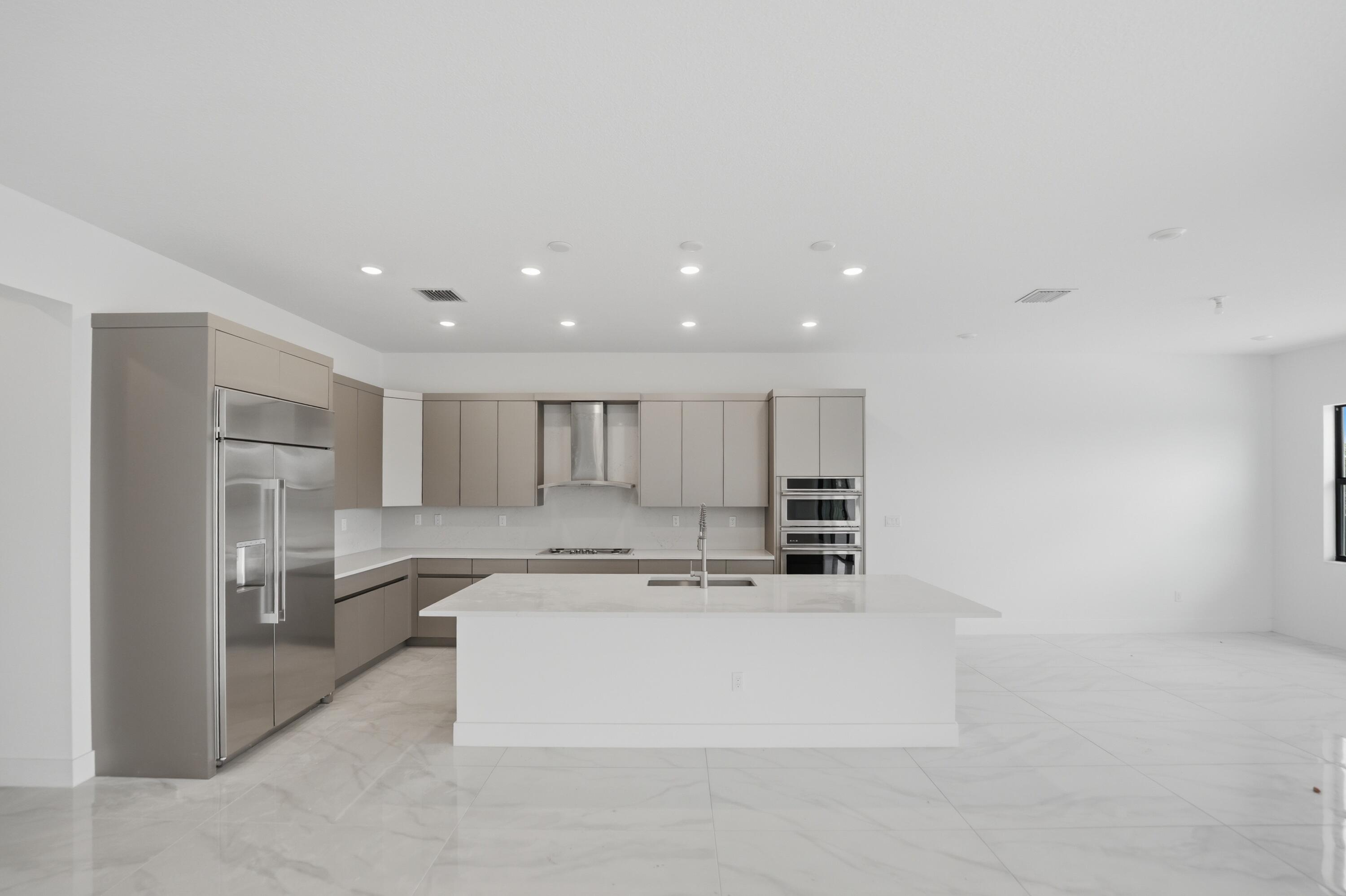 10140 Royal Ascot, Lake Worth FL 33449