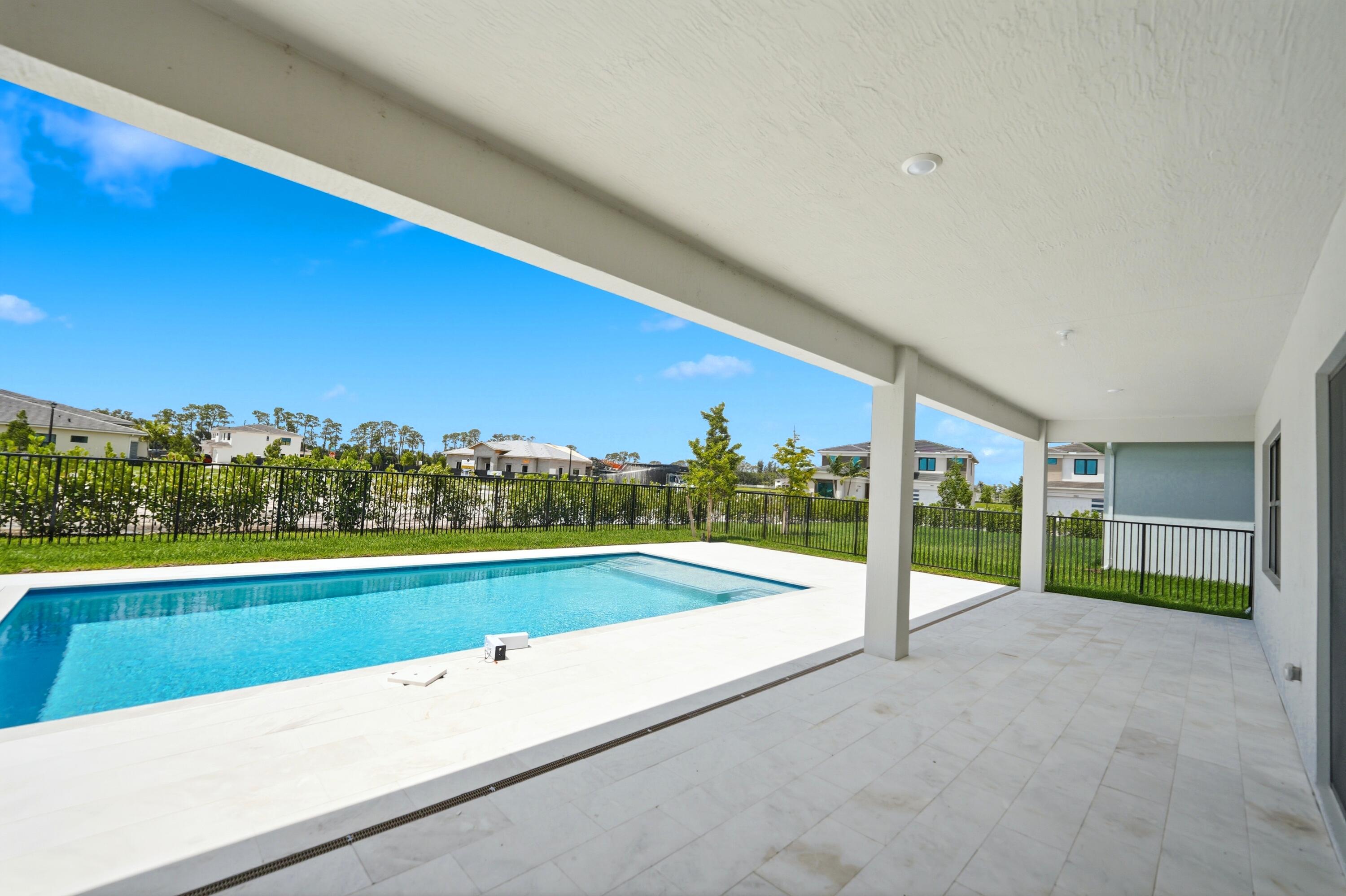 10140 Royal Ascot, Lake Worth FL 33449