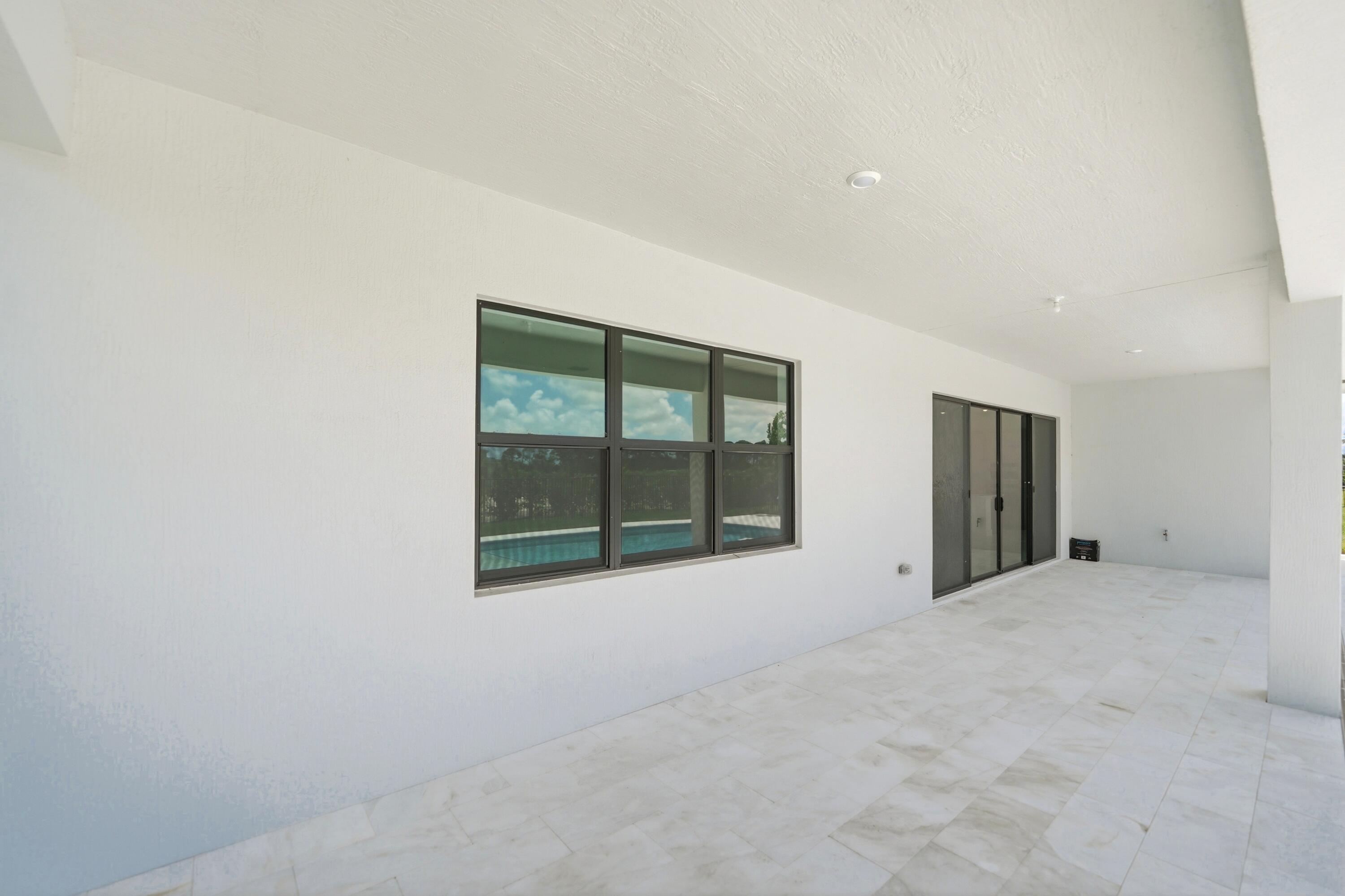 10140 Royal Ascot, Lake Worth FL 33449