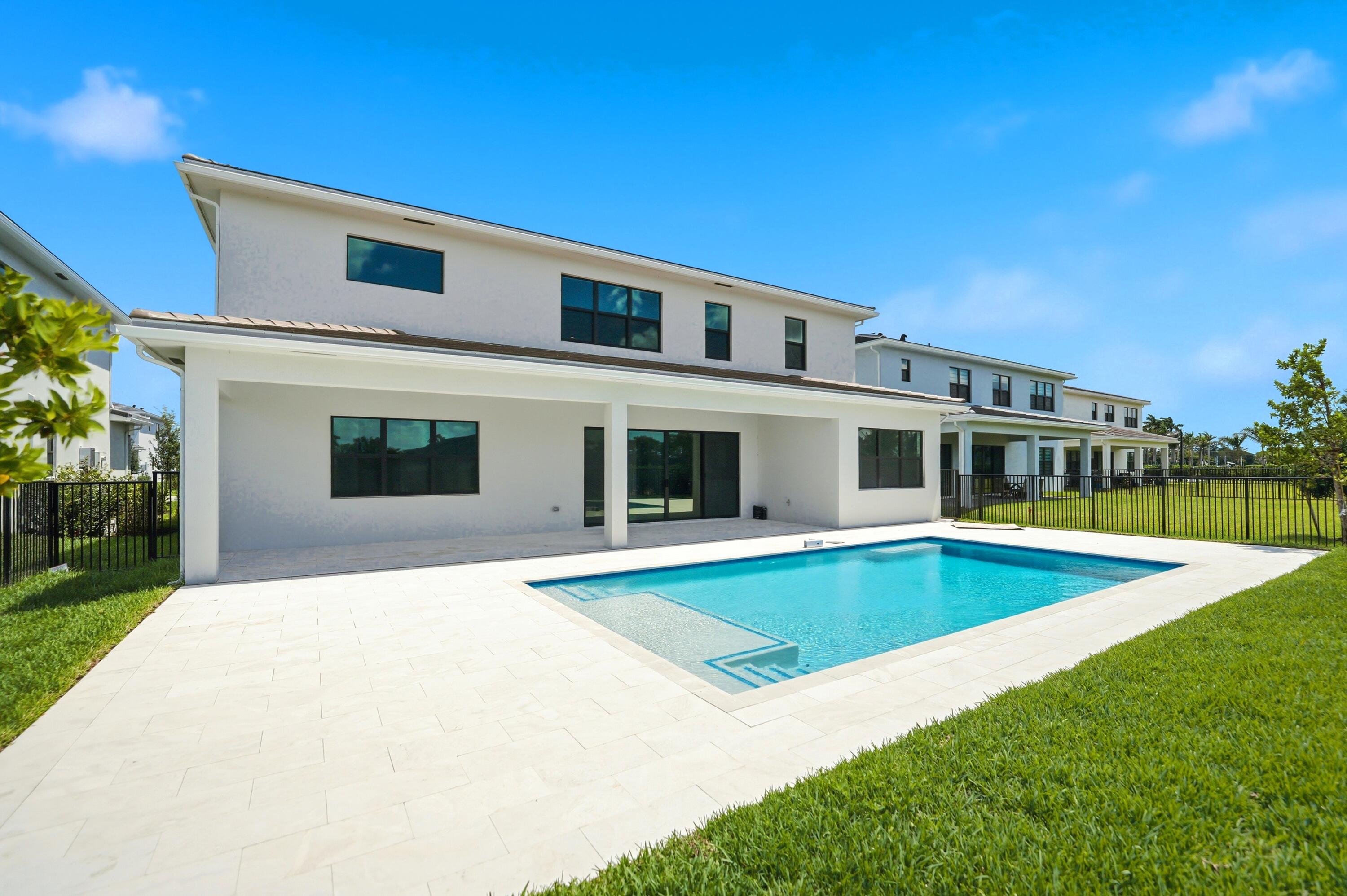 10140 Royal Ascot, Lake Worth FL 33449