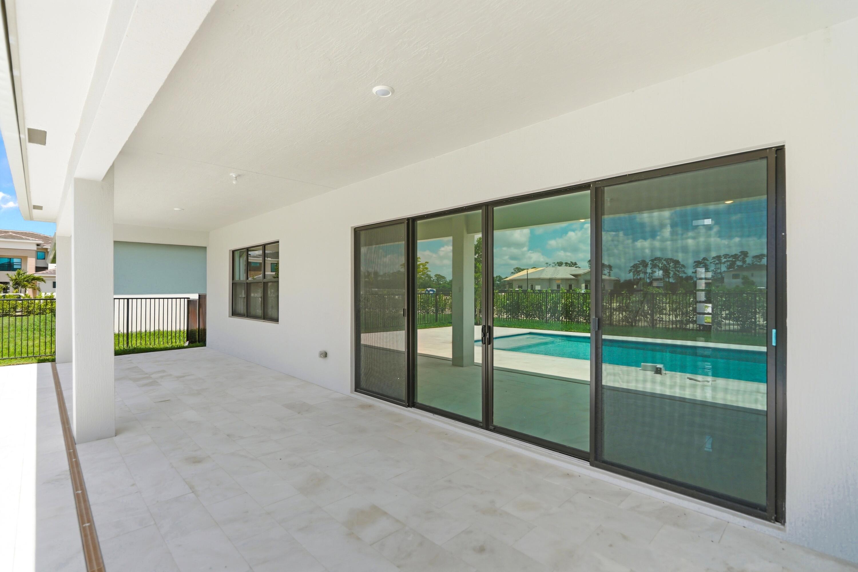 10140 Royal Ascot, Lake Worth FL 33449