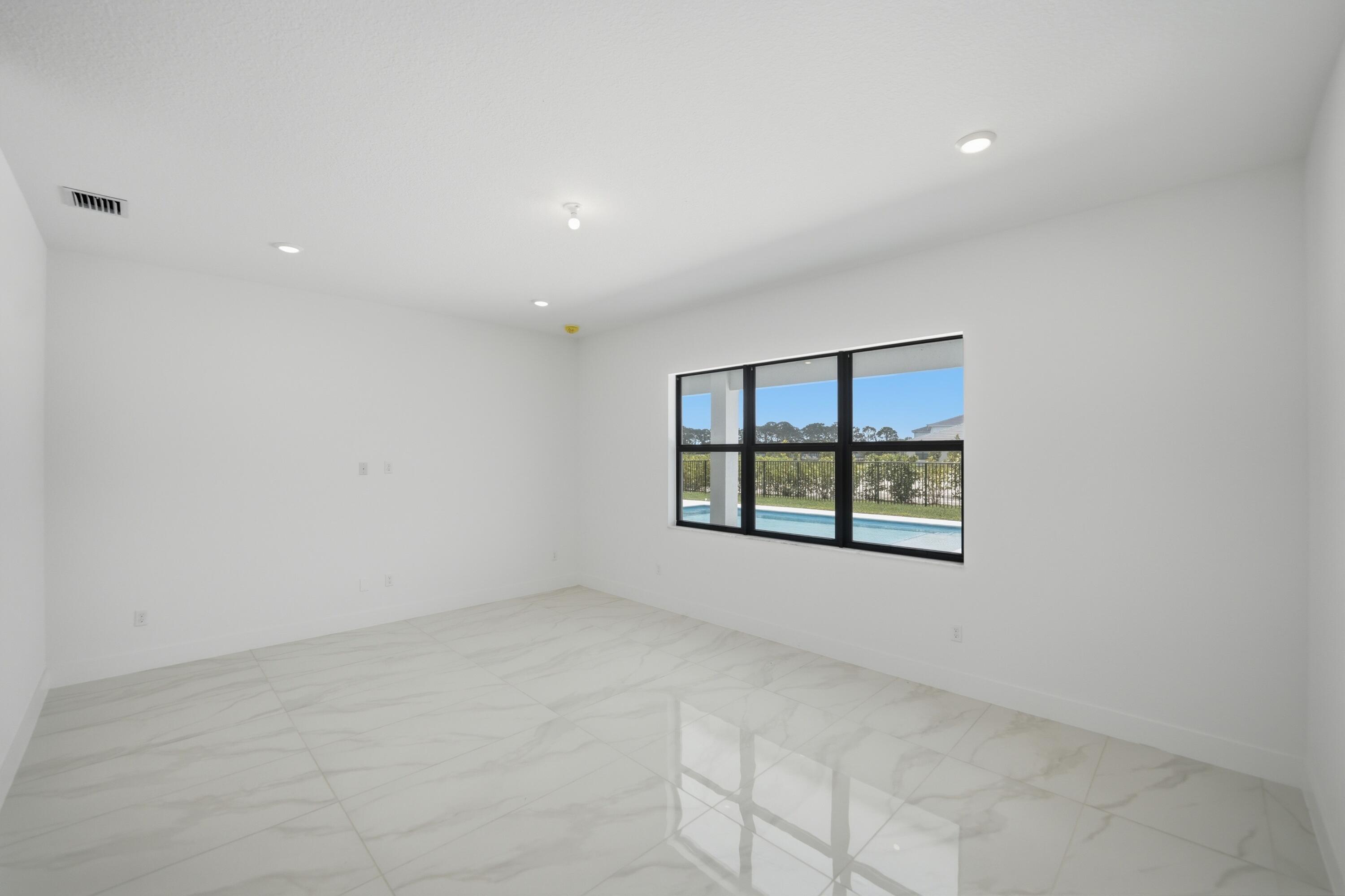 10140 Royal Ascot, Lake Worth FL 33449