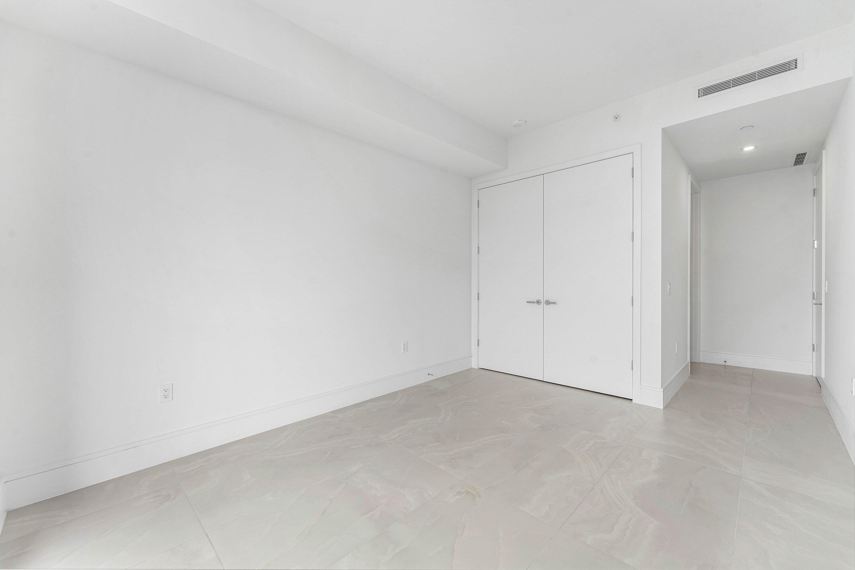 220 Lake Shore #1006, Lake Park FL 33403