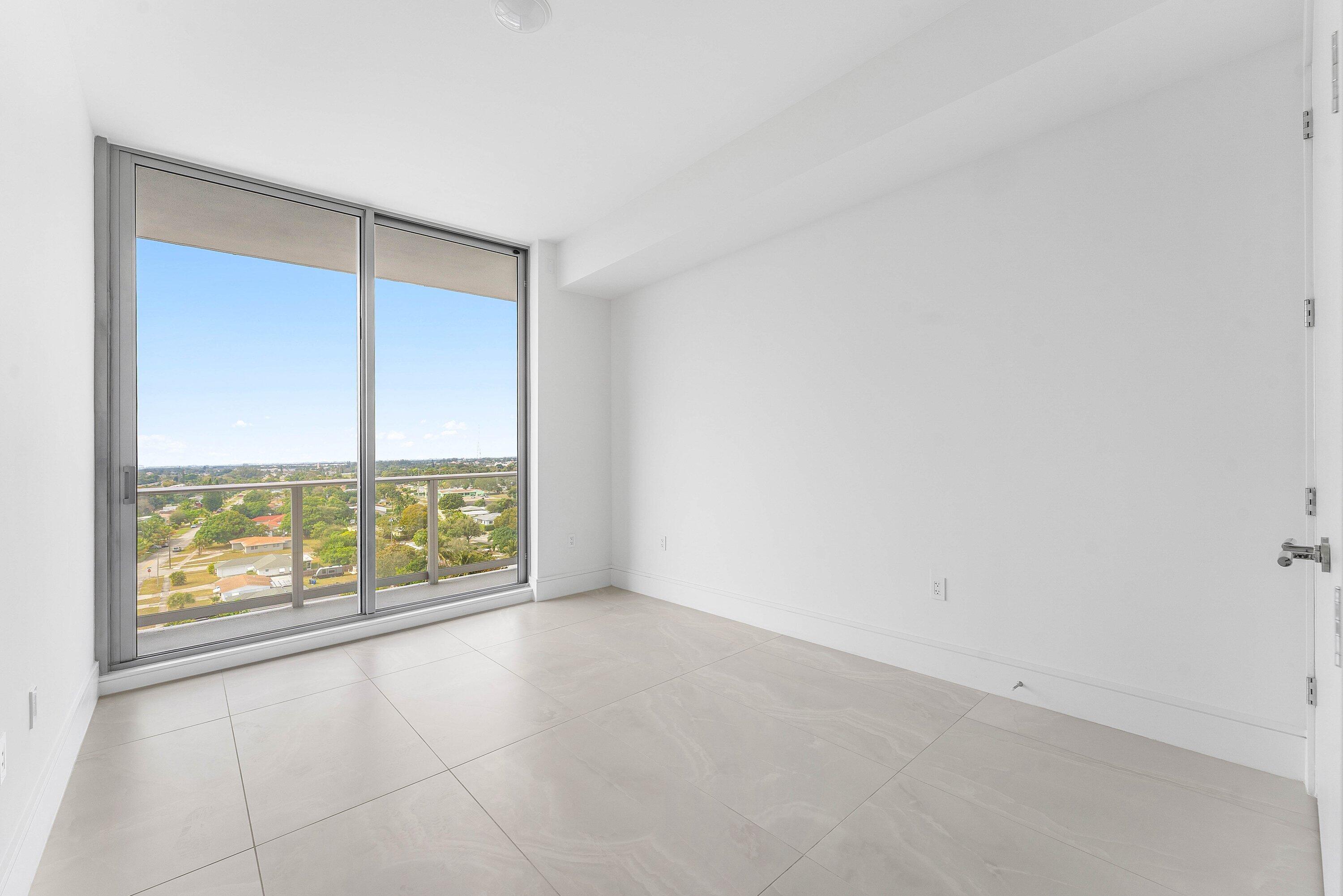 220 Lake Shore #1006, Lake Park FL 33403