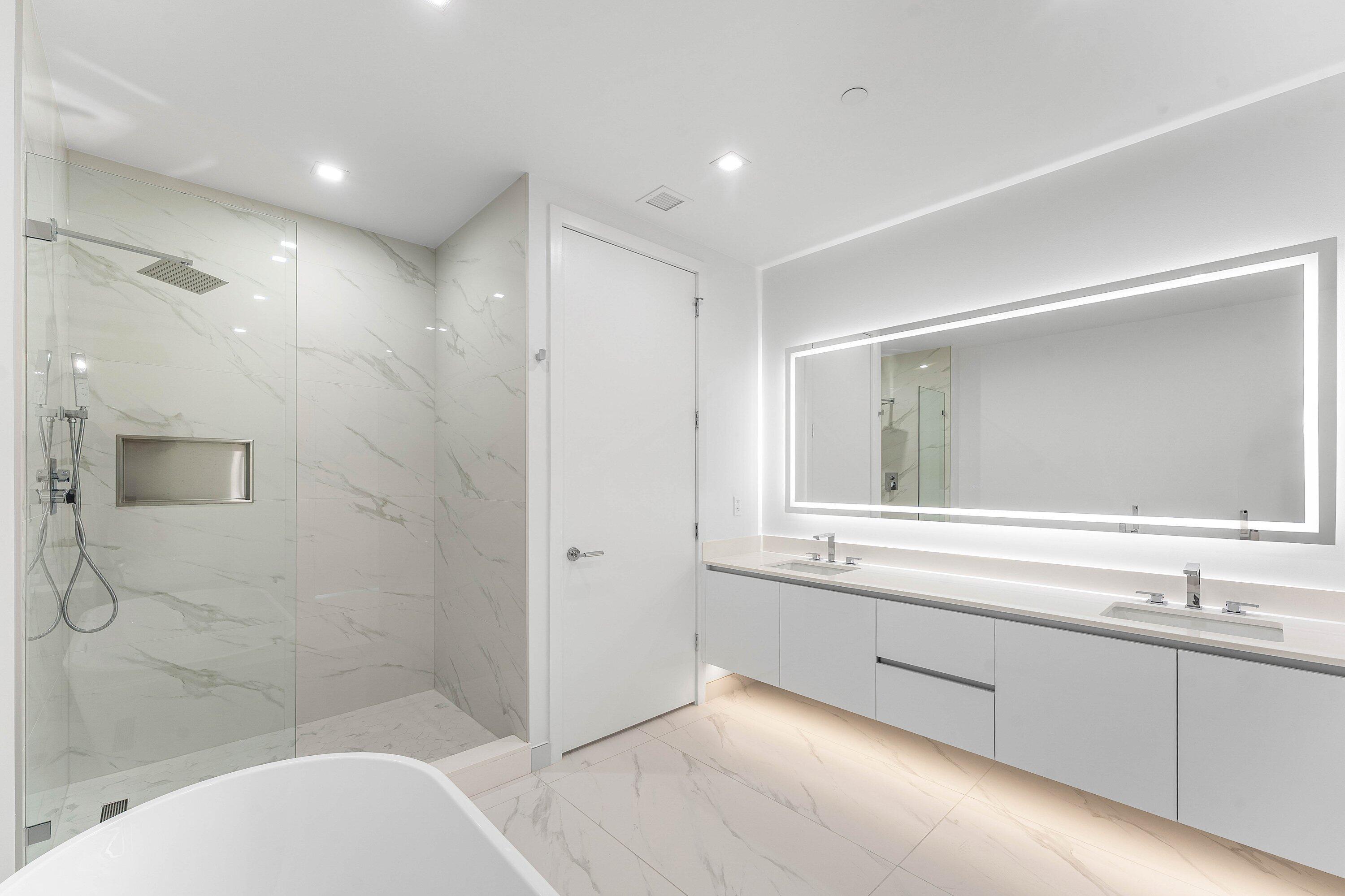 220 Lake Shore #1006, Lake Park FL 33403