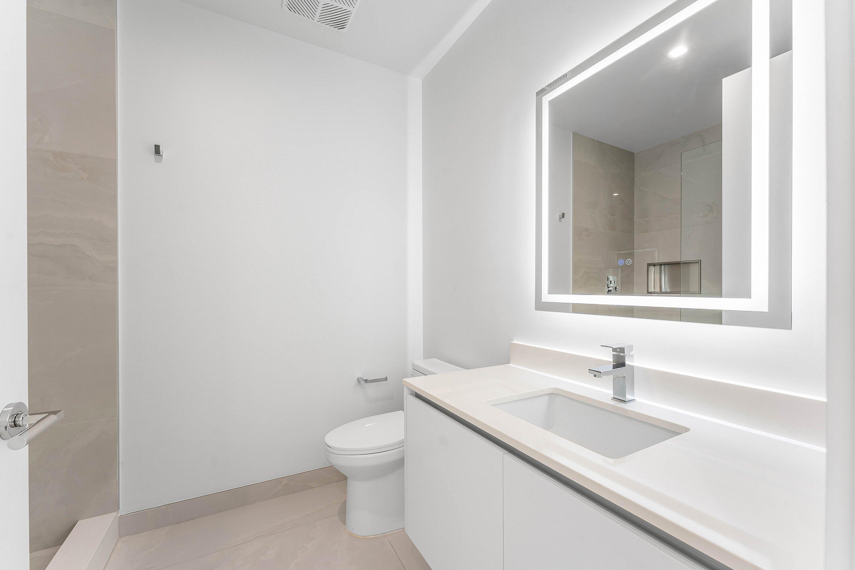 220 Lake Shore #1006, Lake Park FL 33403