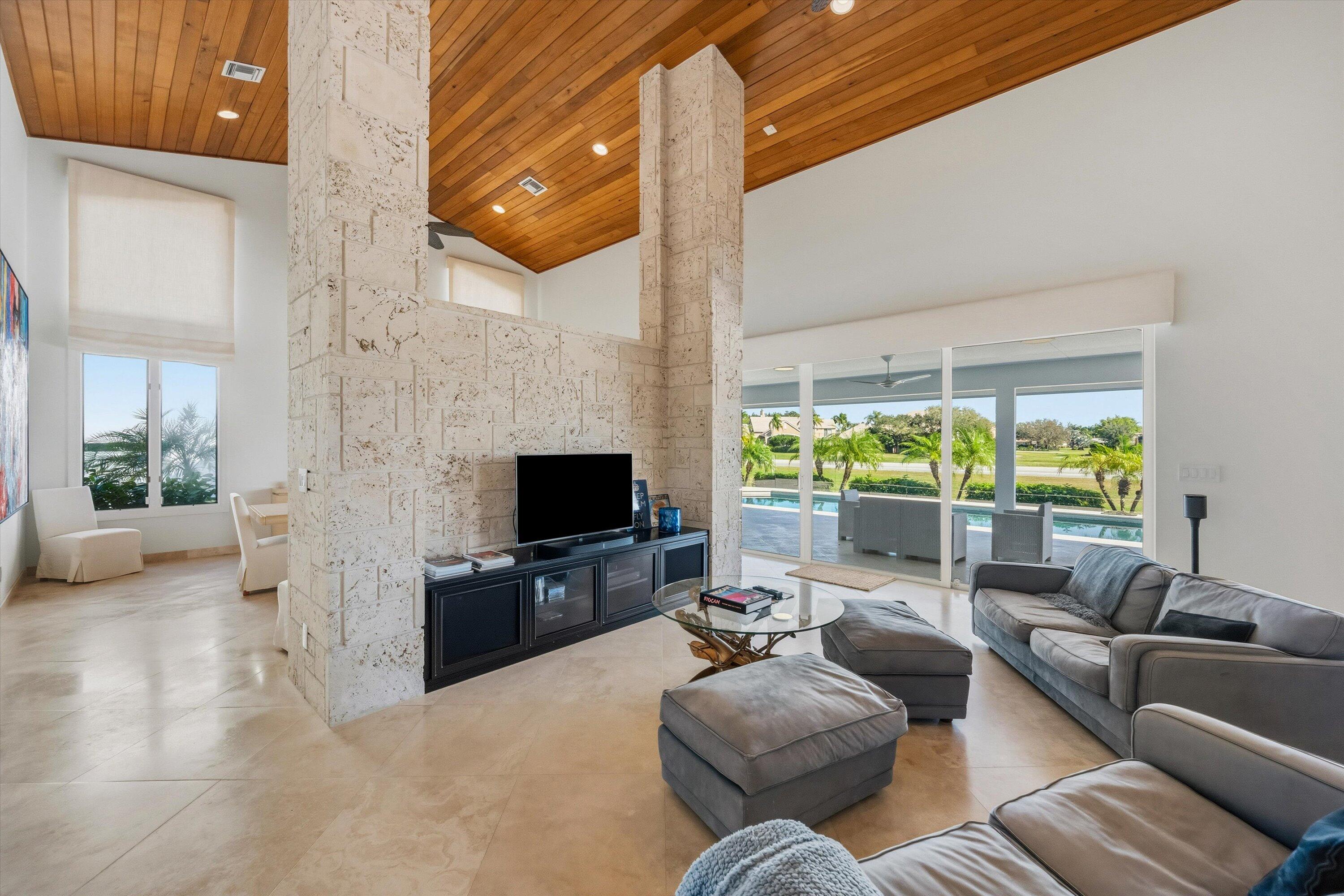 15595 Lindbergh, Wellington FL 33414