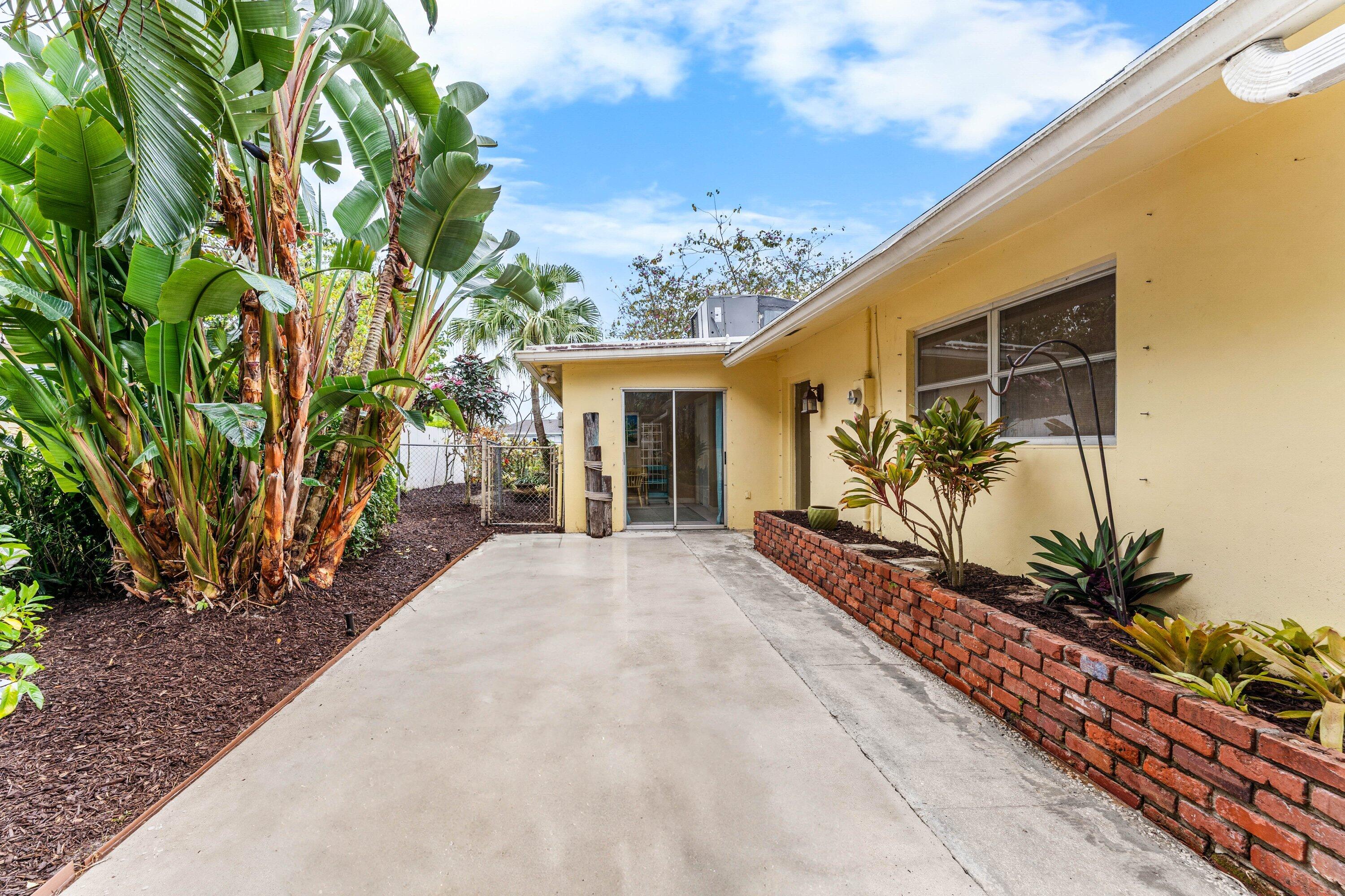 603 Riverside, Palm Beach Gardens FL 33410