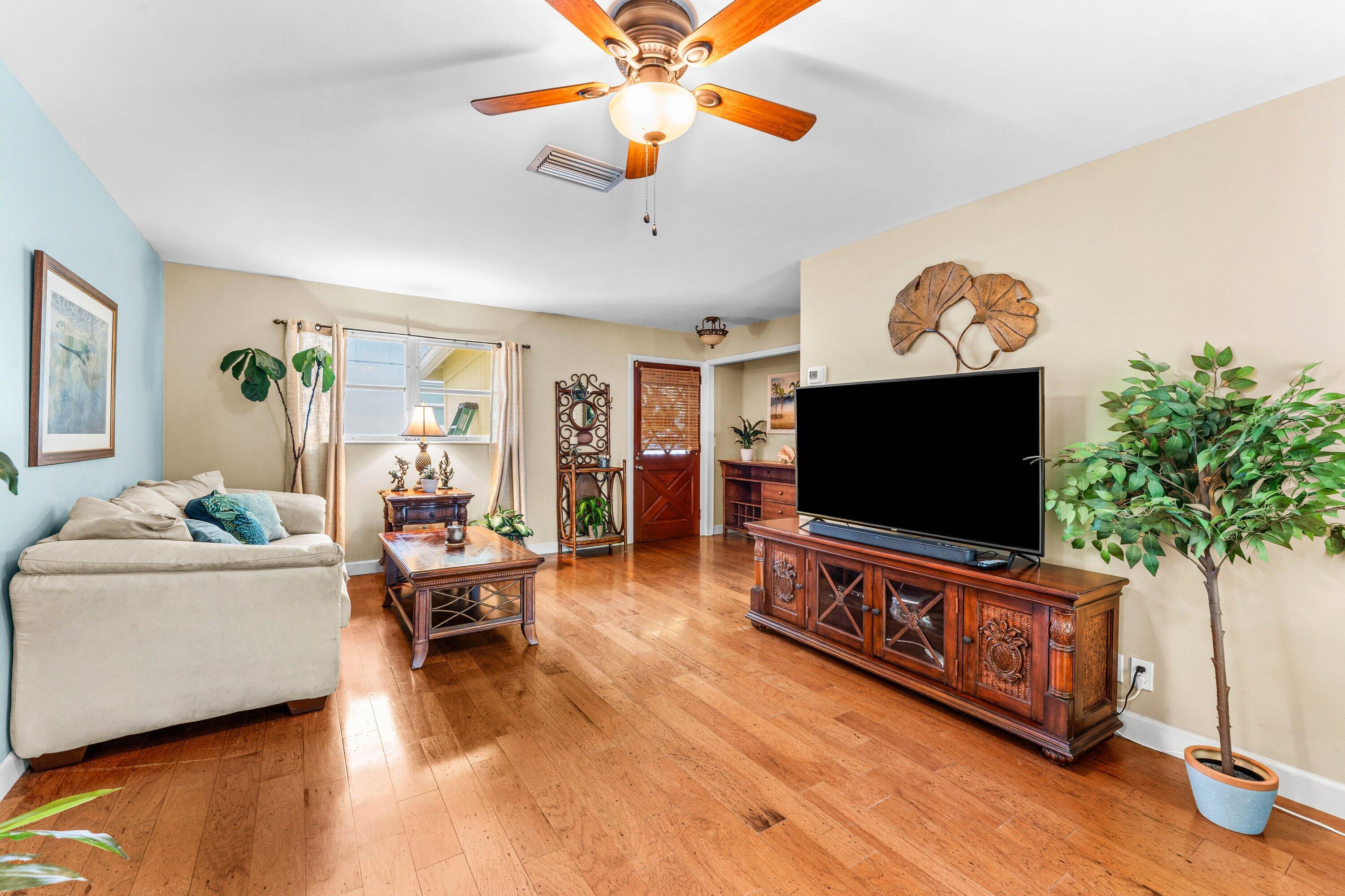 603 Riverside, Palm Beach Gardens FL 33410