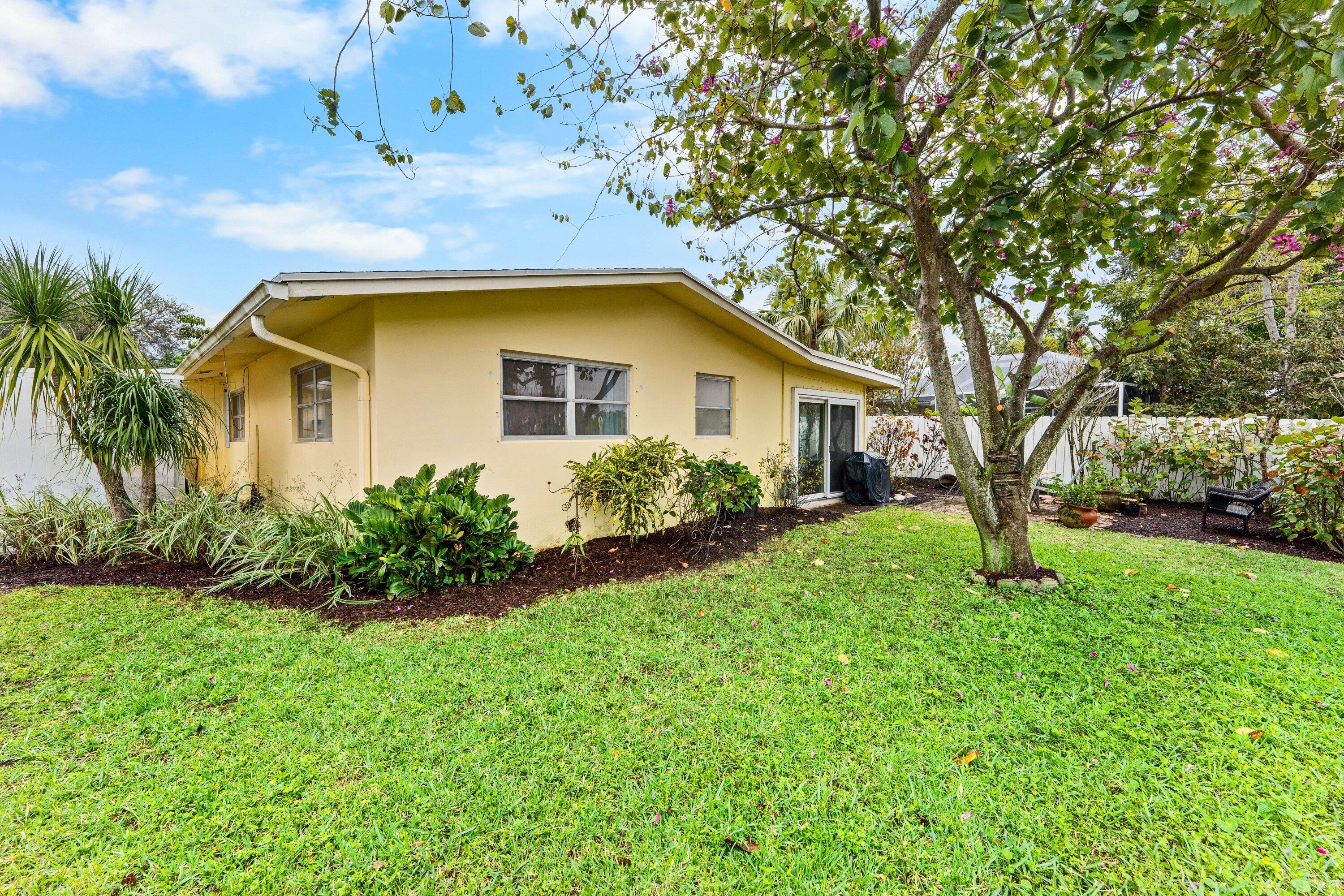 603 Riverside, Palm Beach Gardens FL 33410