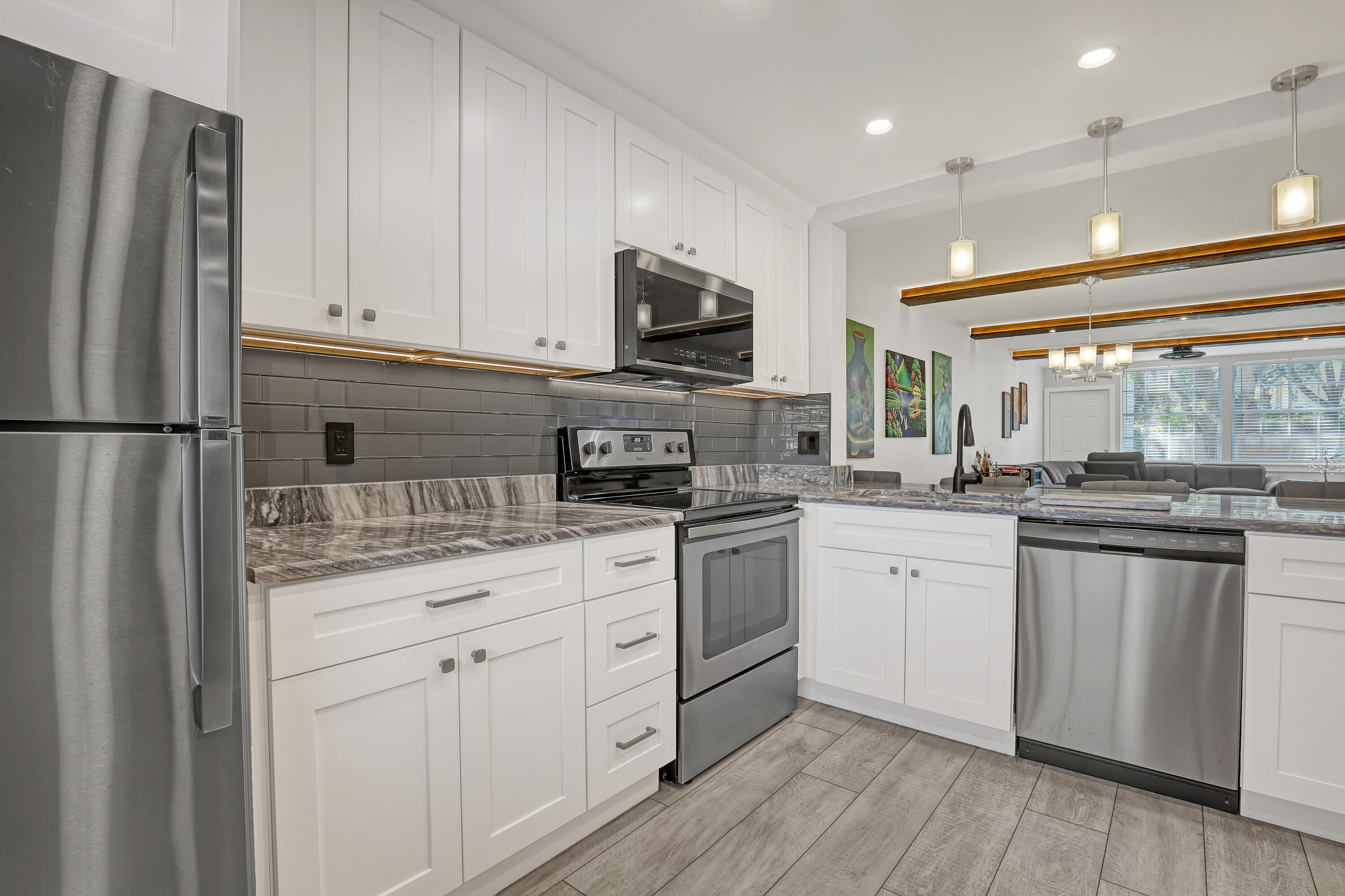 204 Palm Beach Trace #204, Royal Palm Beach FL 33411