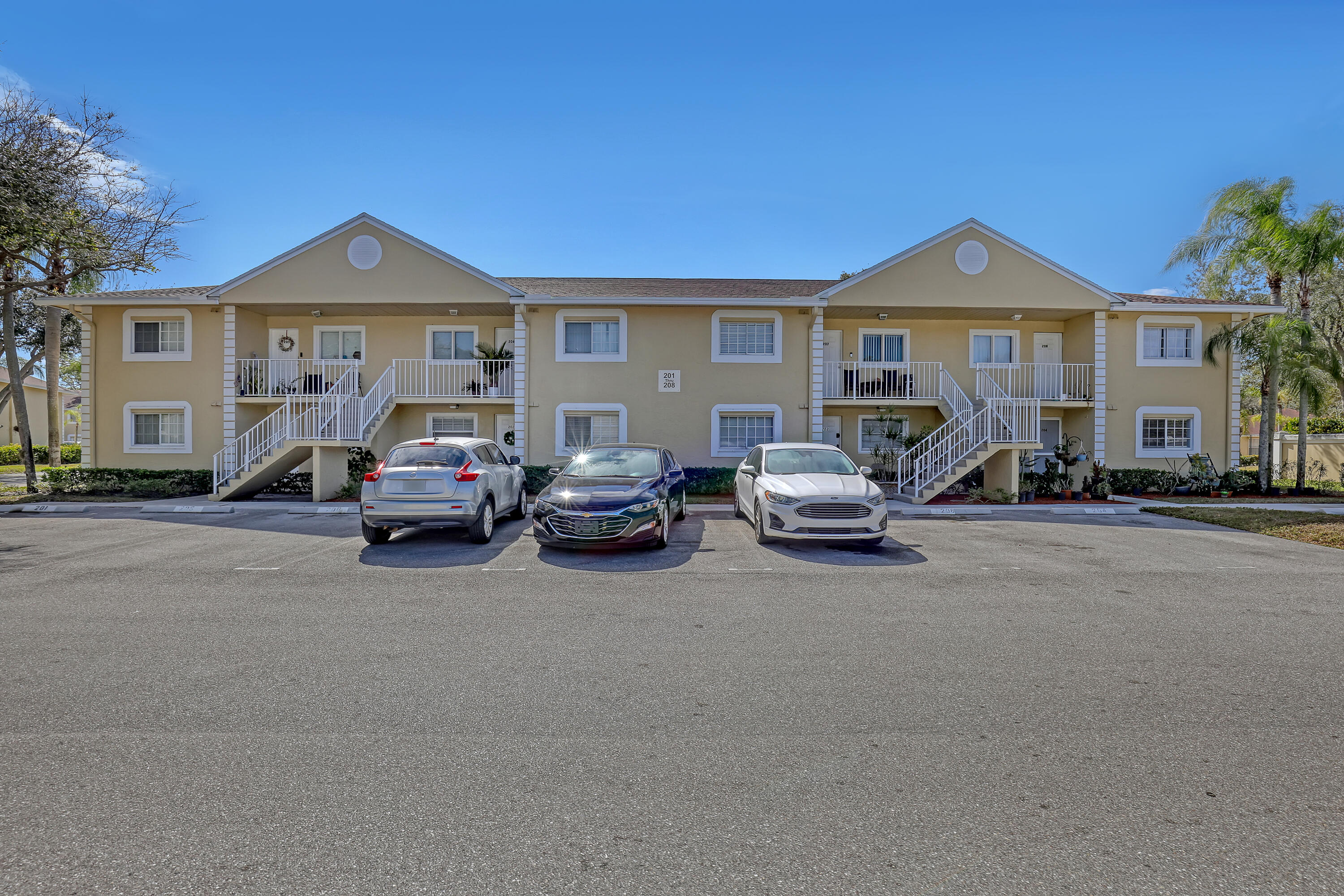 204 Palm Beach Trace #204, Royal Palm Beach FL 33411