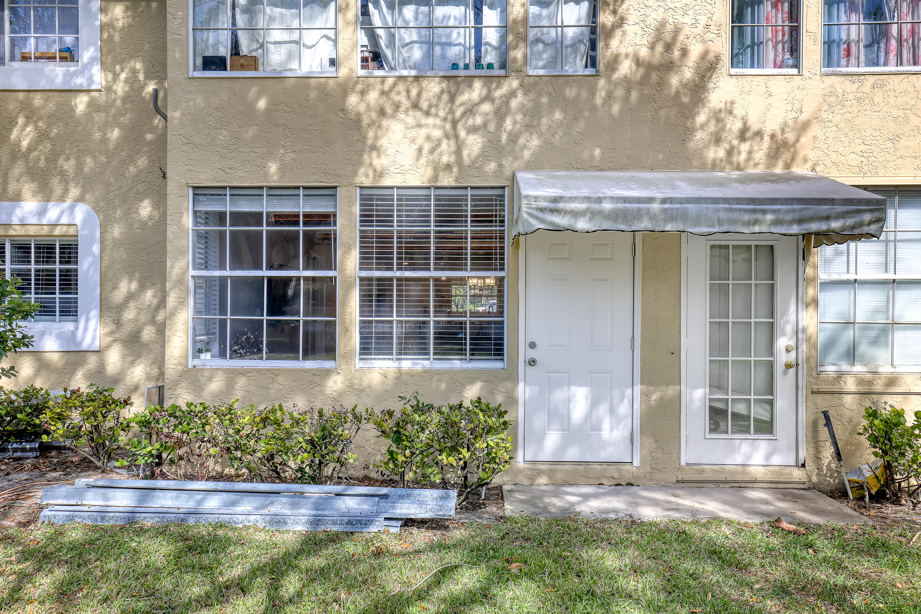 204 Palm Beach Trace #204, Royal Palm Beach FL 33411