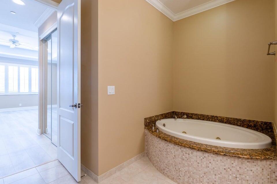 4803 Sawgrass Breeze, Palm Beach Gardens FL 33418