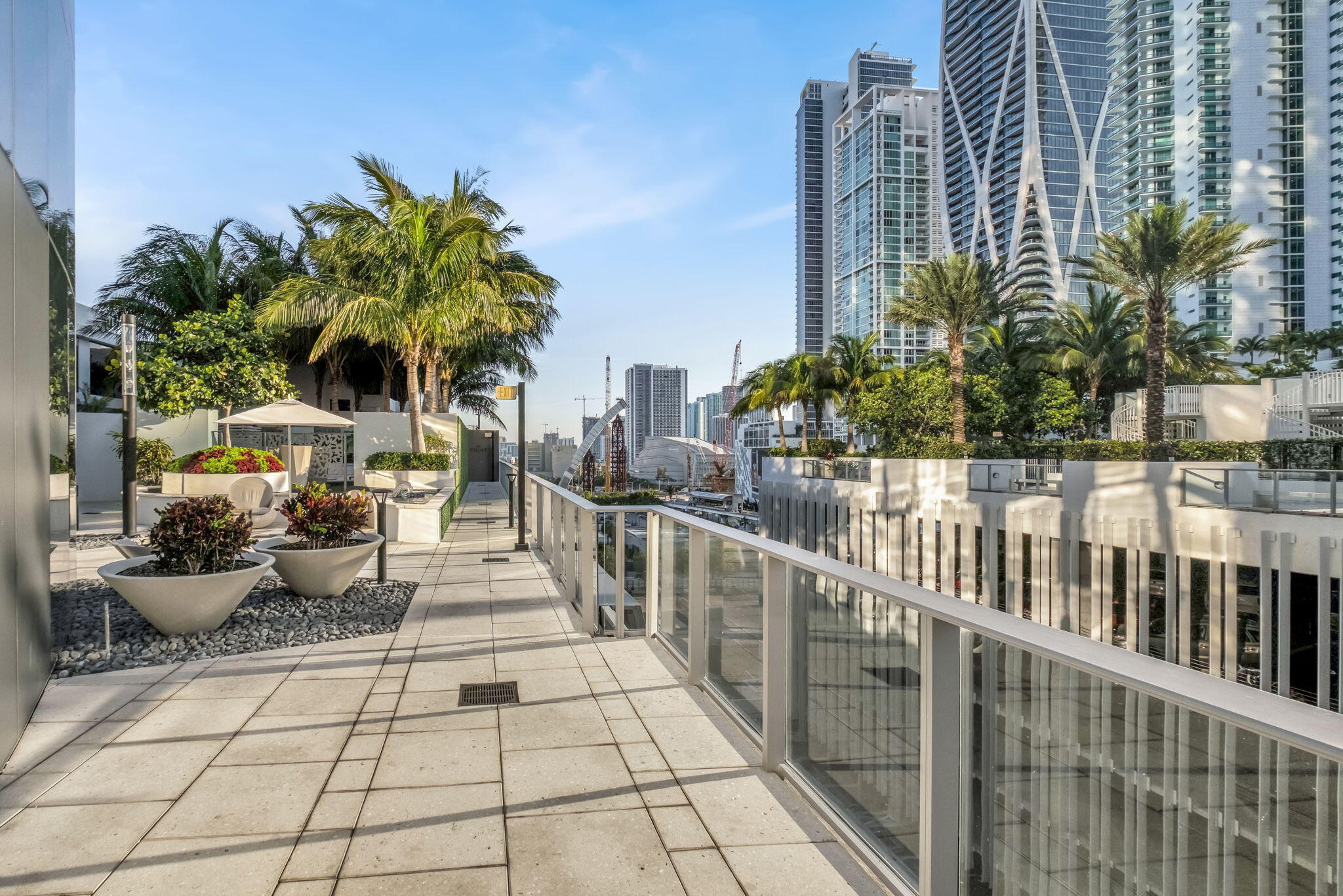 851 NE 1st #1604, Miami FL 33132