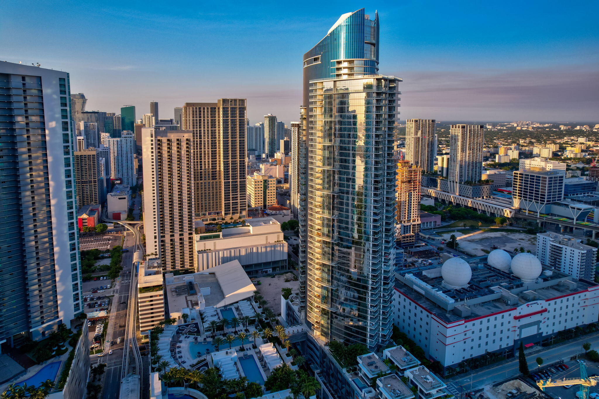 851 NE 1st #1604, Miami FL 33132