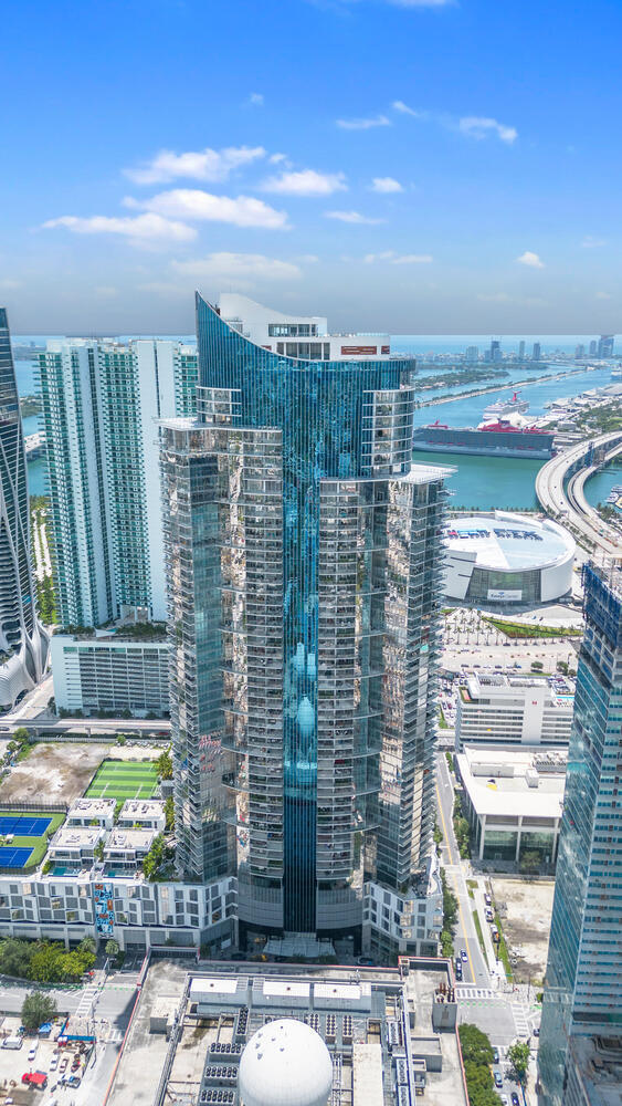 851 NE 1st #3512, Miami FL 33132