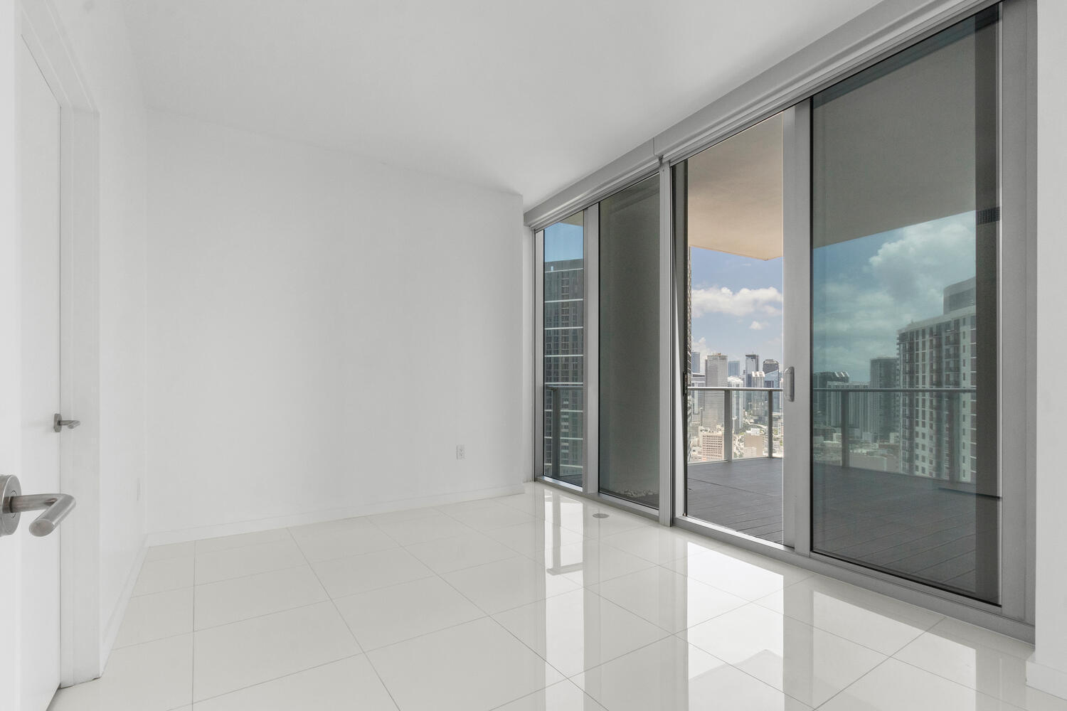 851 NE 1st #3512, Miami FL 33132