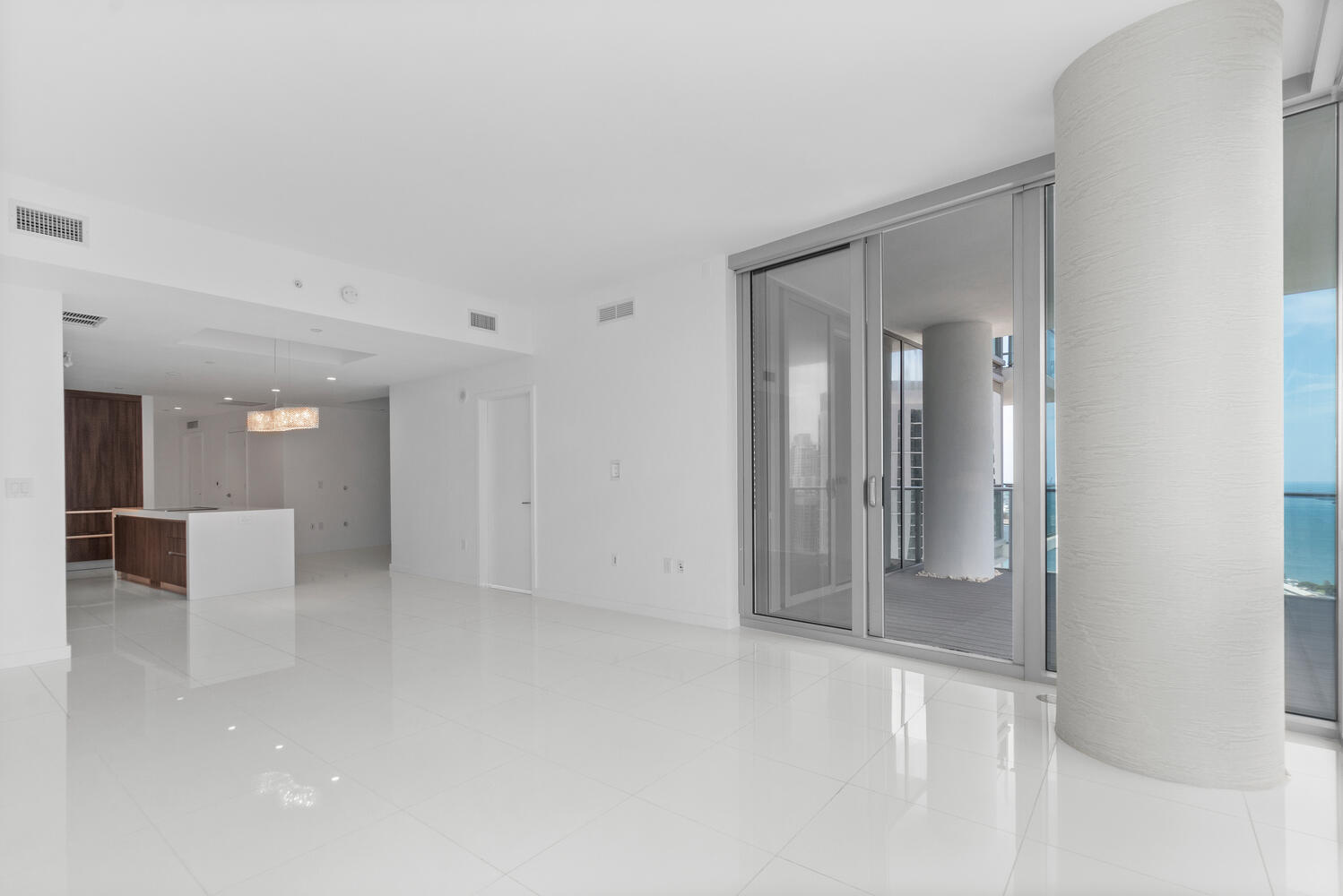851 NE 1st #3512, Miami FL 33132
