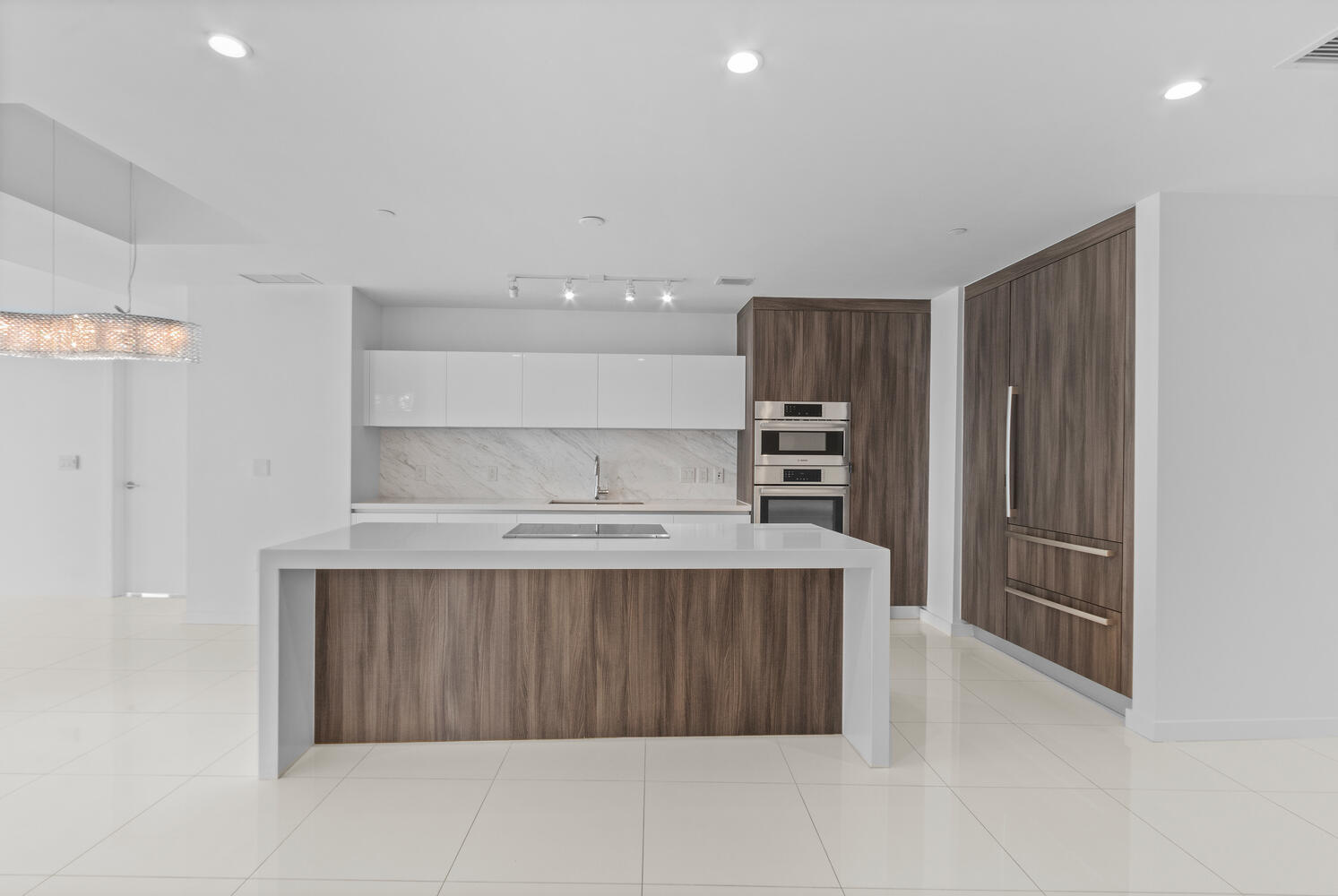 851 NE 1st #3512, Miami FL 33132