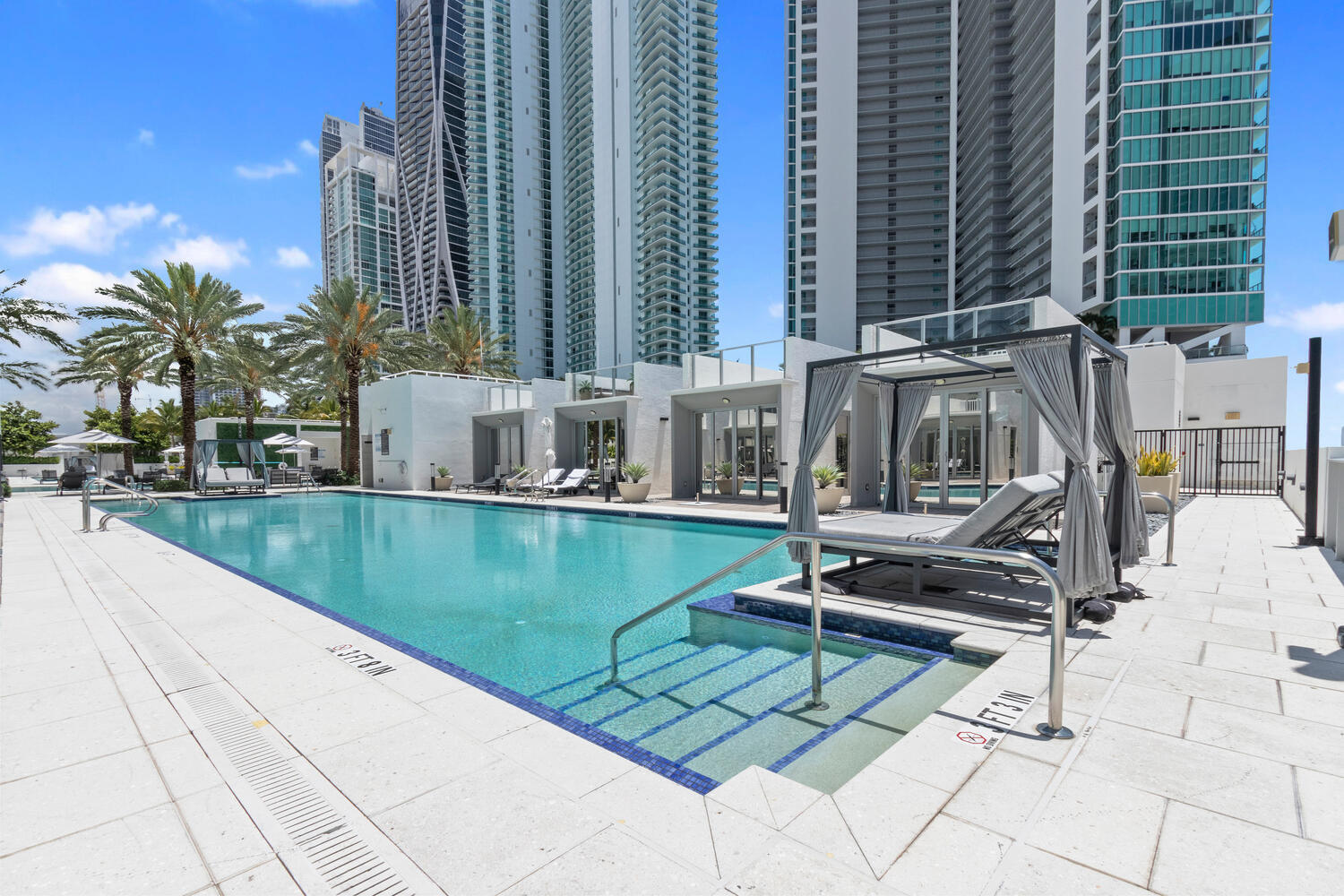 851 NE 1st #3512, Miami FL 33132