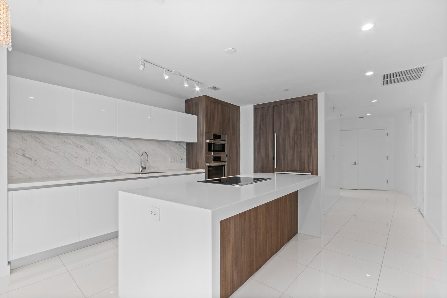 851 NE 1st #3512, Miami FL 33132