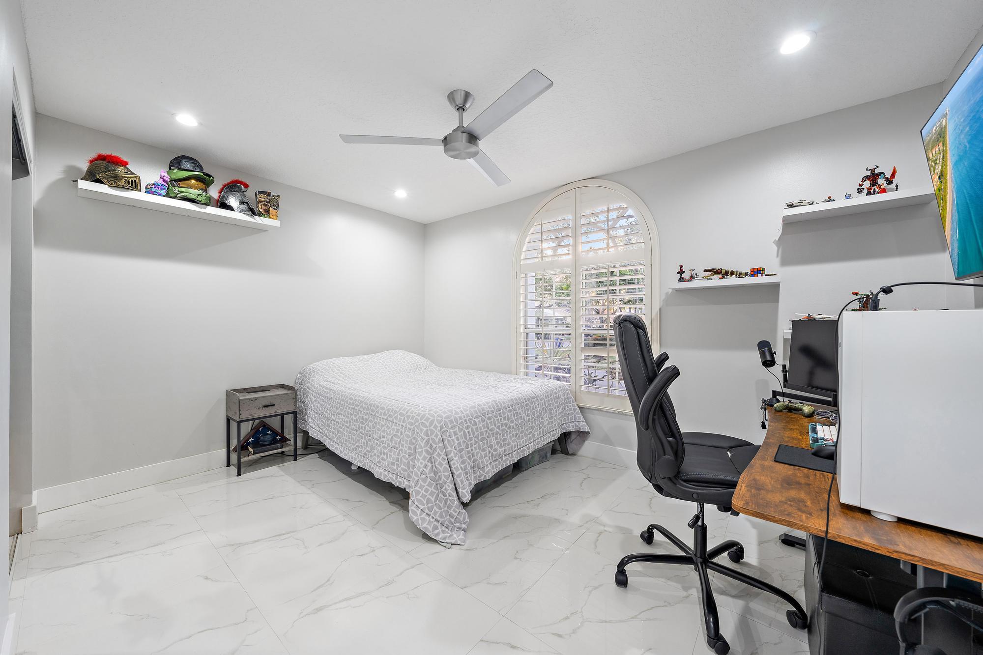1077 Siena Oaks, Palm Beach Gardens FL 33410