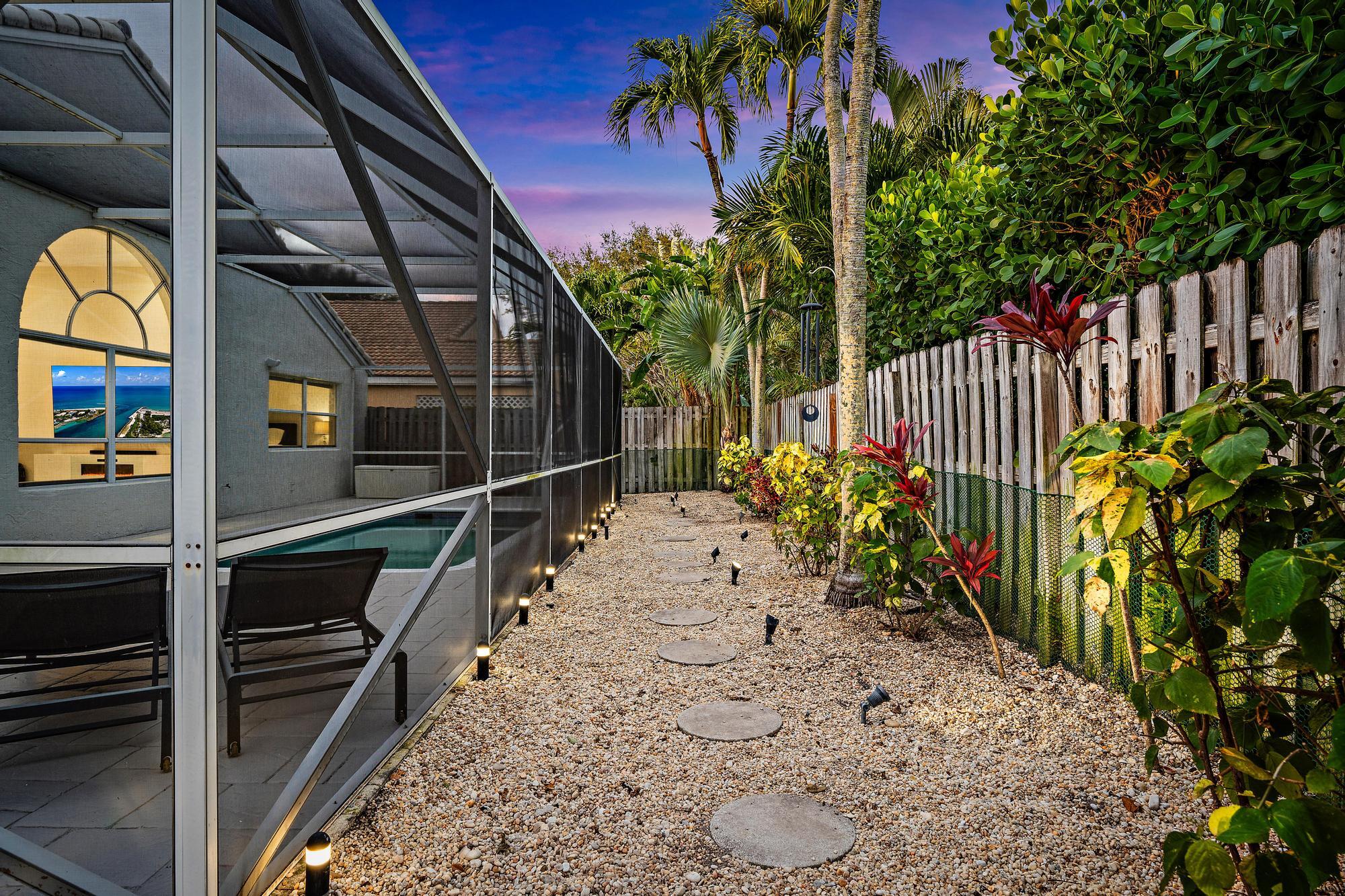 1077 Siena Oaks, Palm Beach Gardens FL 33410