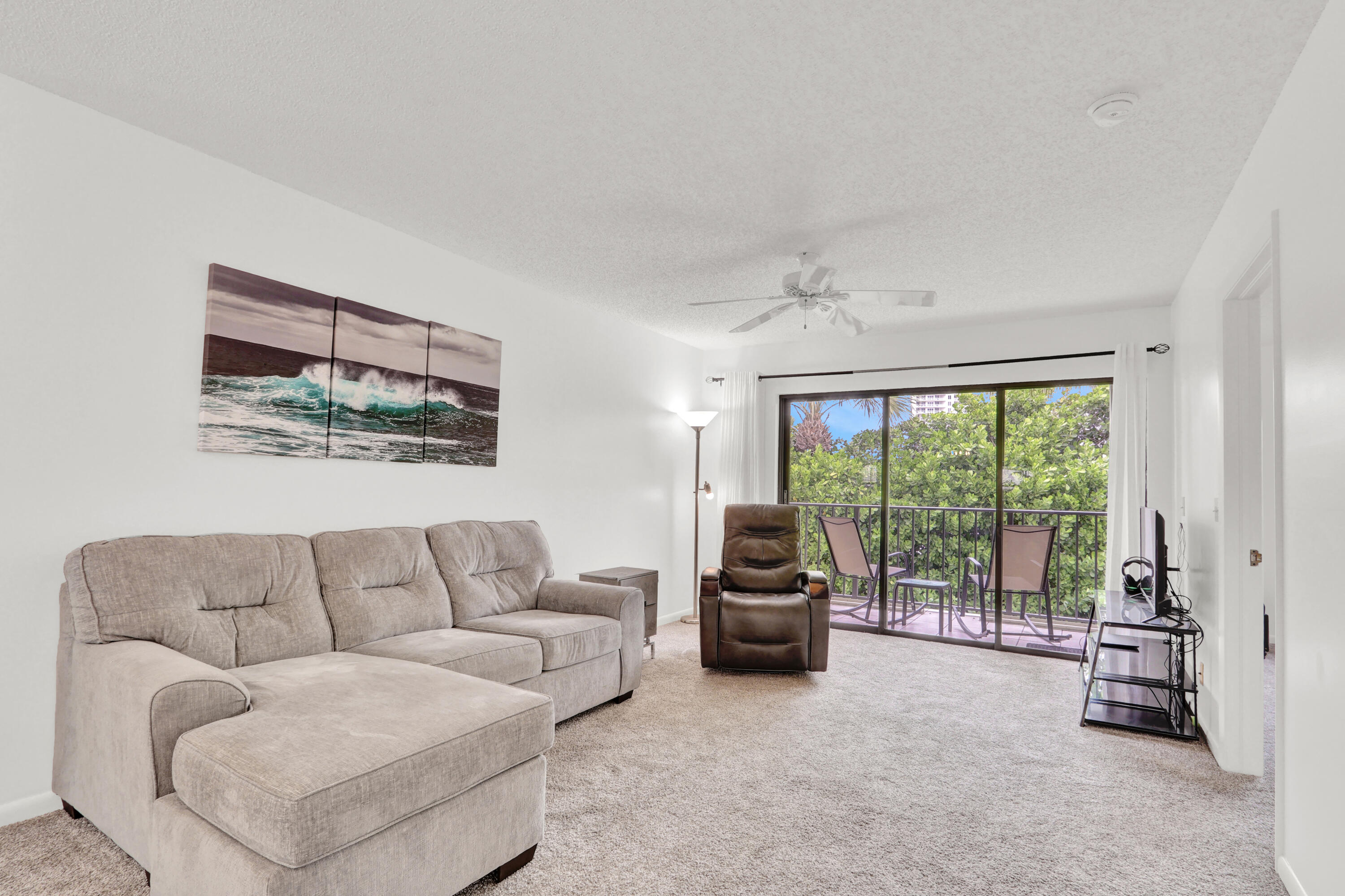 115 Bamboo #205, Palm Beach Shores FL 33404